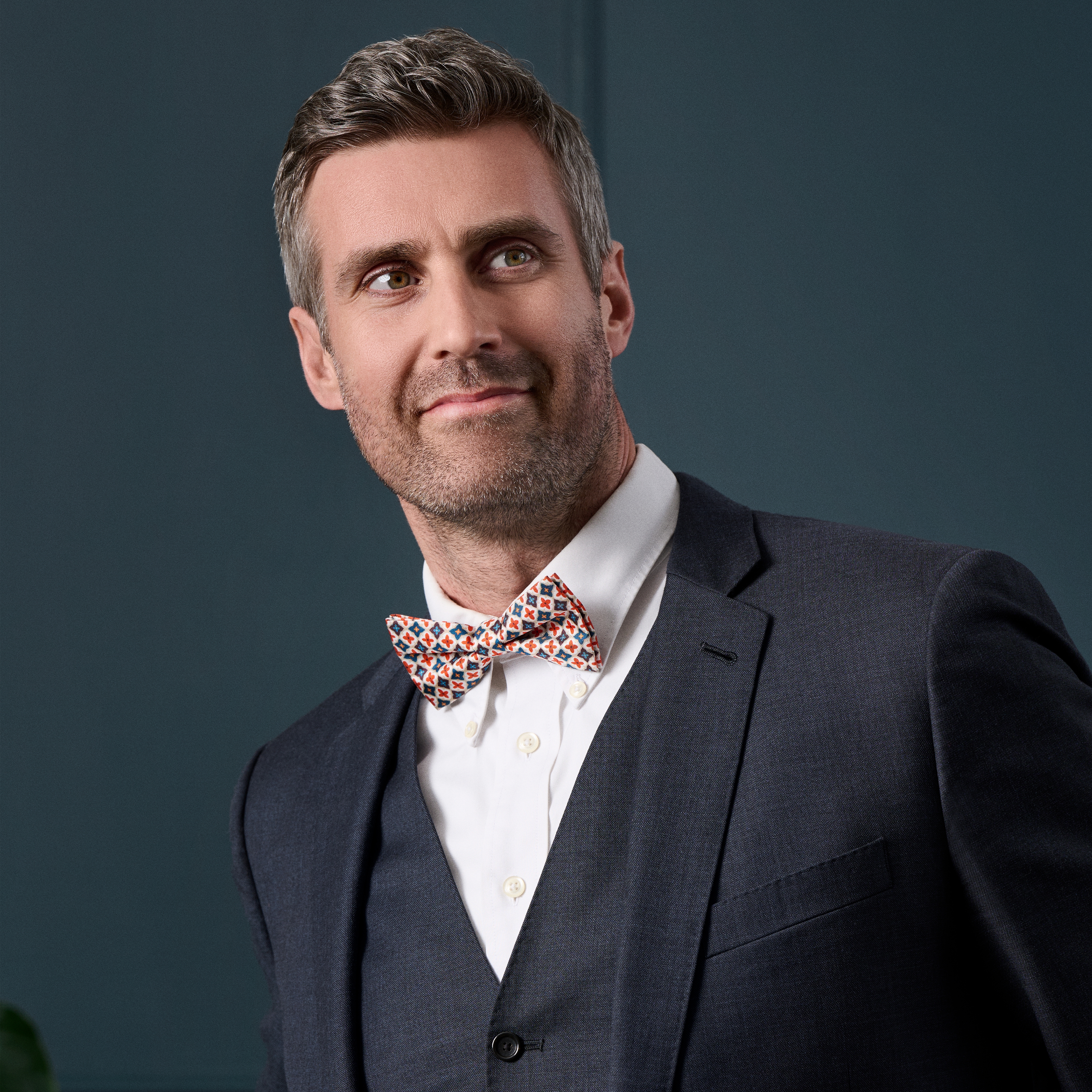 Virtuo | Blue and Red Silk Pre-tied Bow Tie - 4