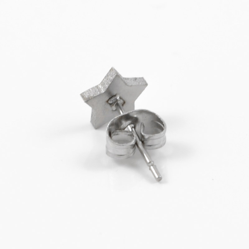 Orecchino a stella in acciaio  - 2