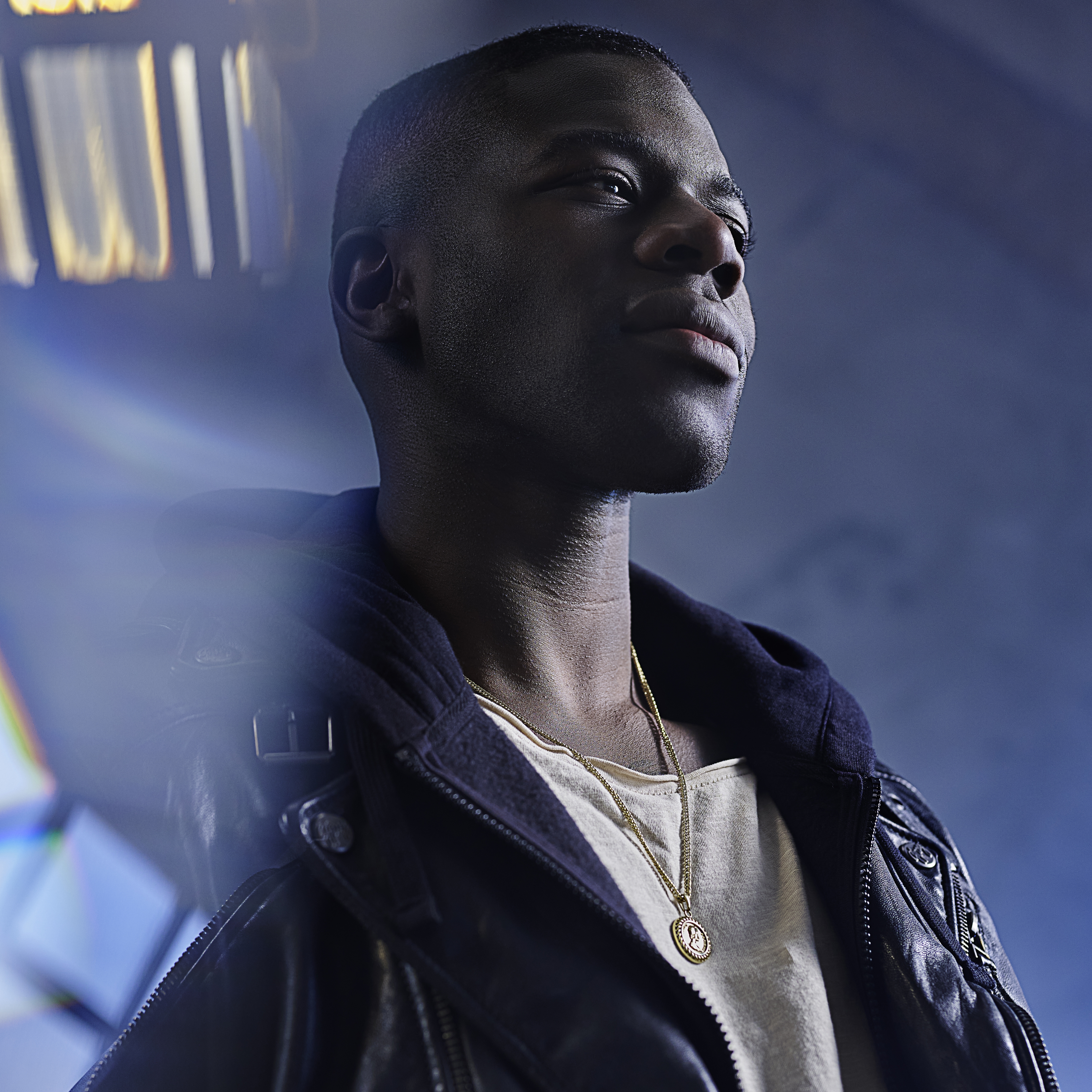 Sanctus | Gold-tone Elizabeth II Necklace - 4