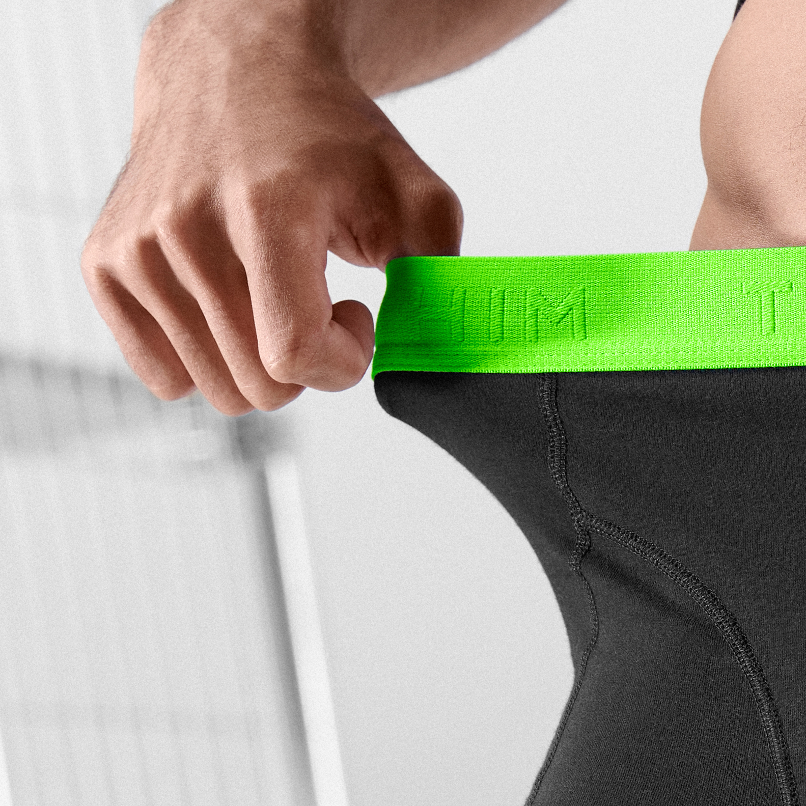 FlexFeel | Boxer in cotone nero con fascia in vita verde neon - 7