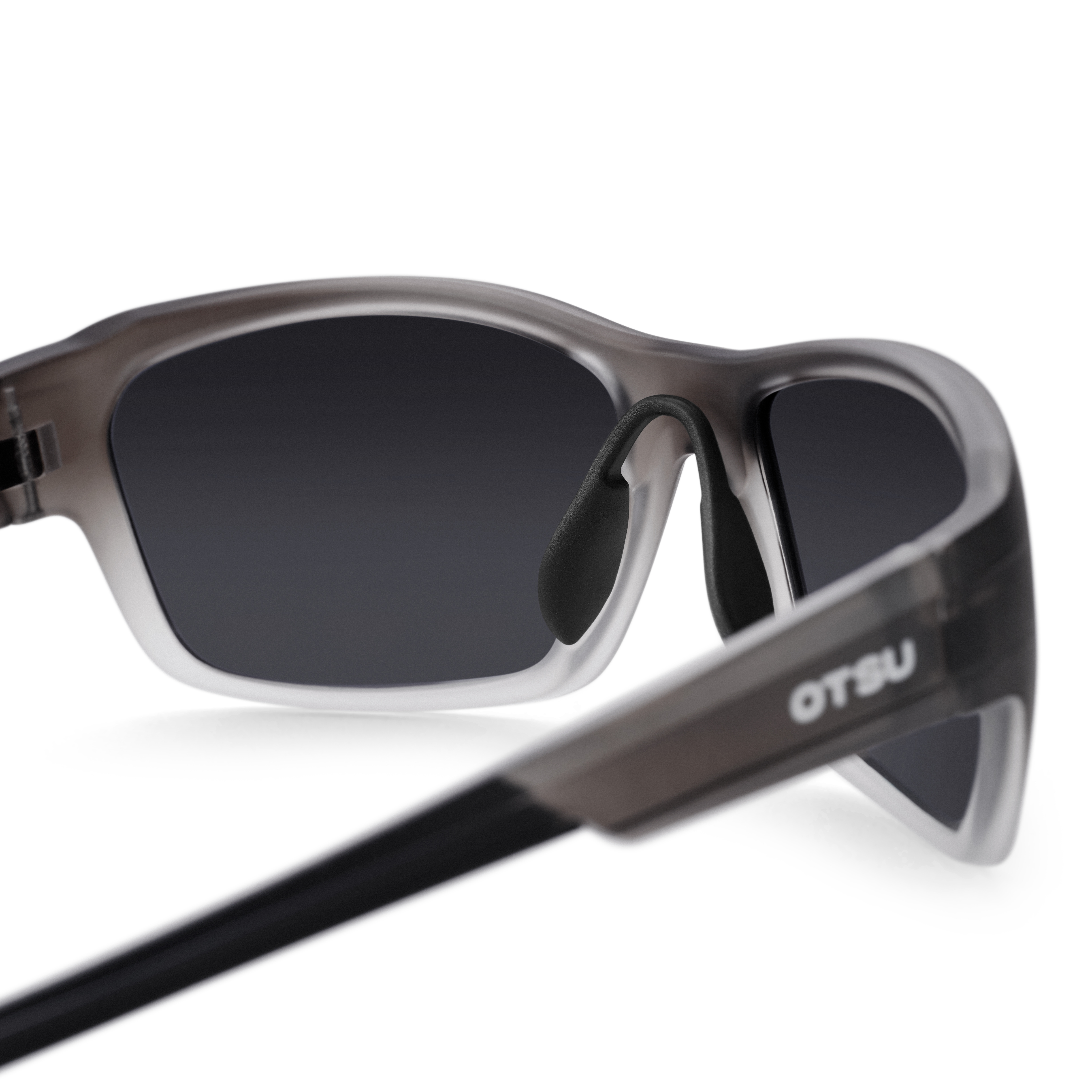 Polarisierte graue Sportsonnenbrille mit schwarzen Gläsern - 6