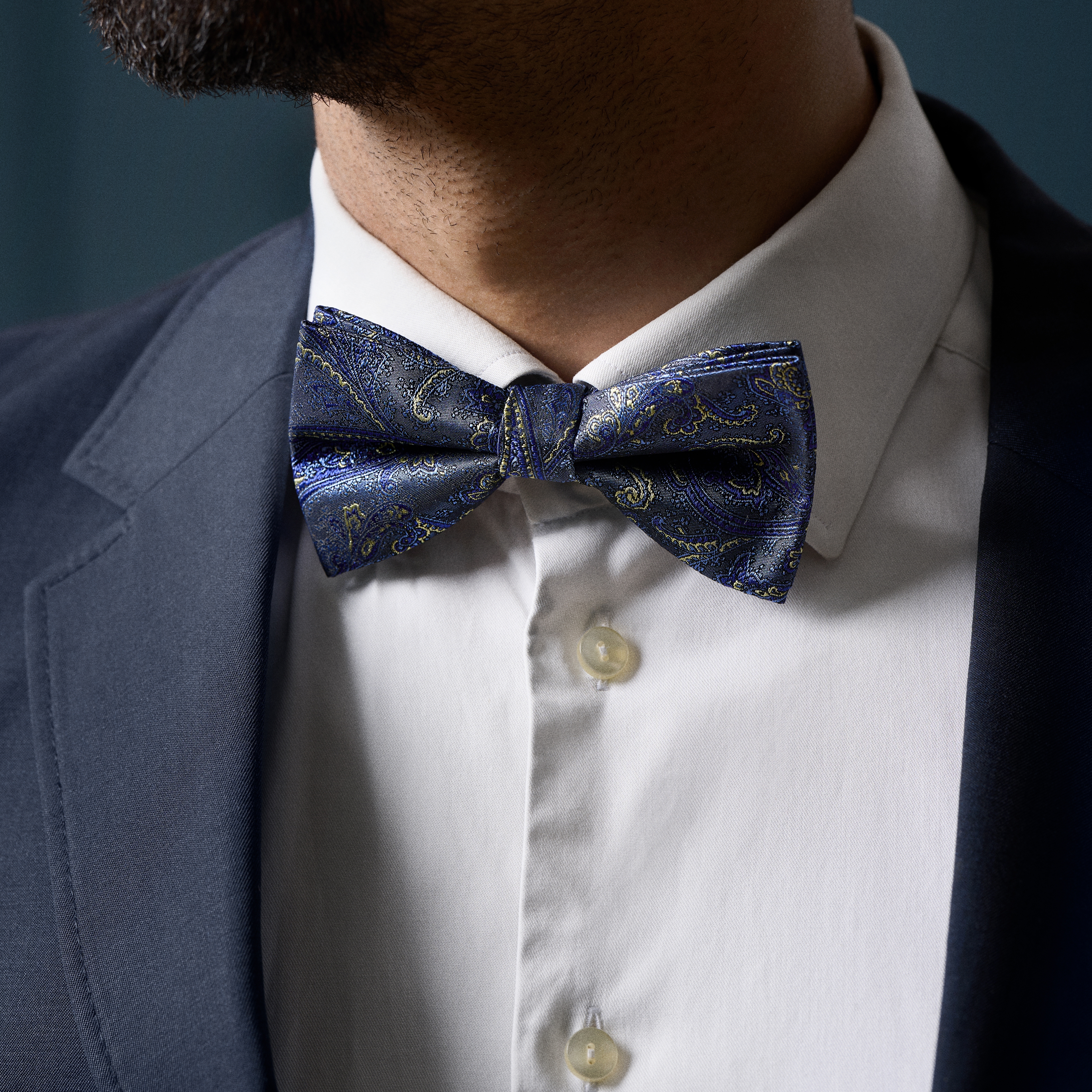 Nœud papillon pré-noué en soie à motif cachemire bleu clair et doré - 3