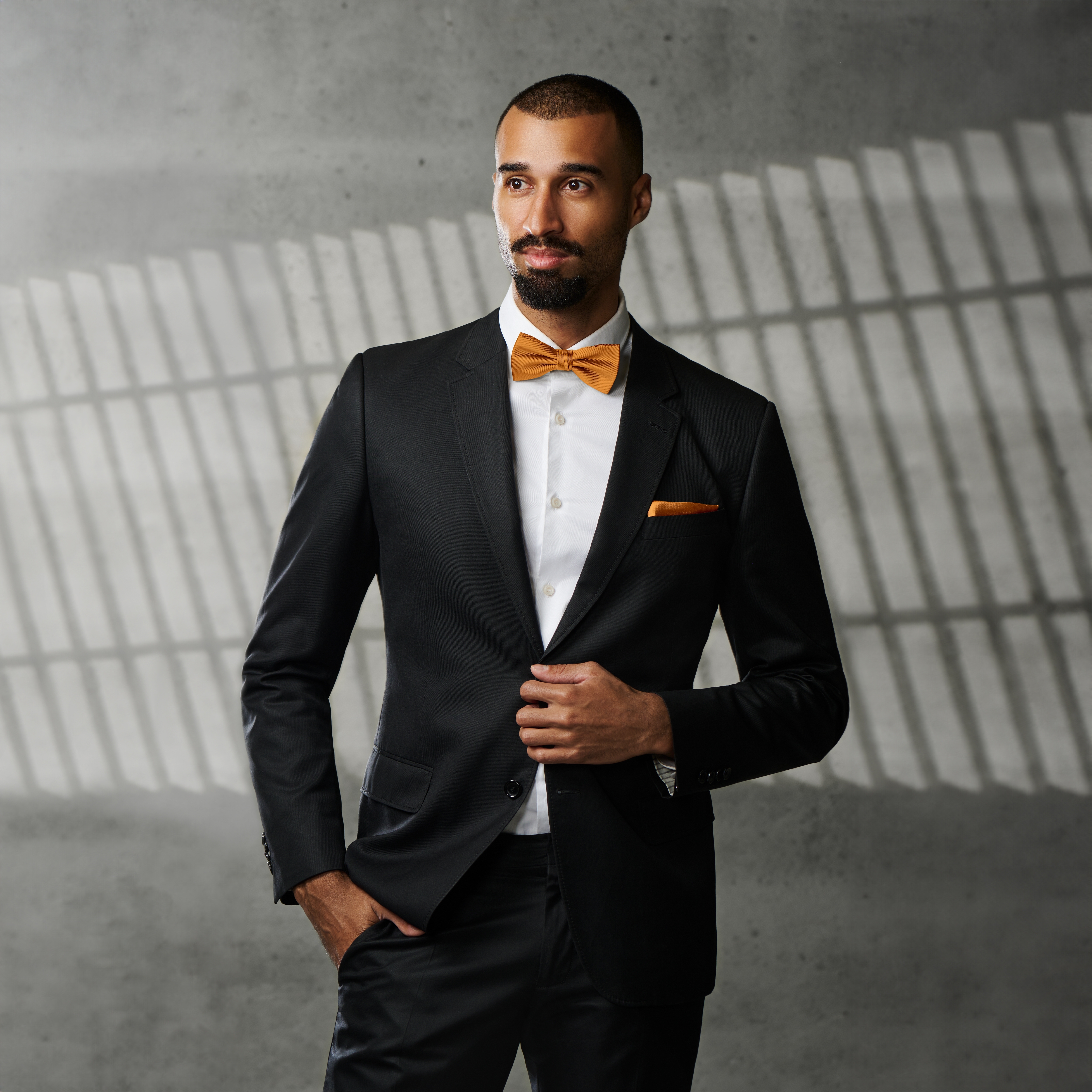 Nœud papillon doré pré-noué en sergé de soie - 2