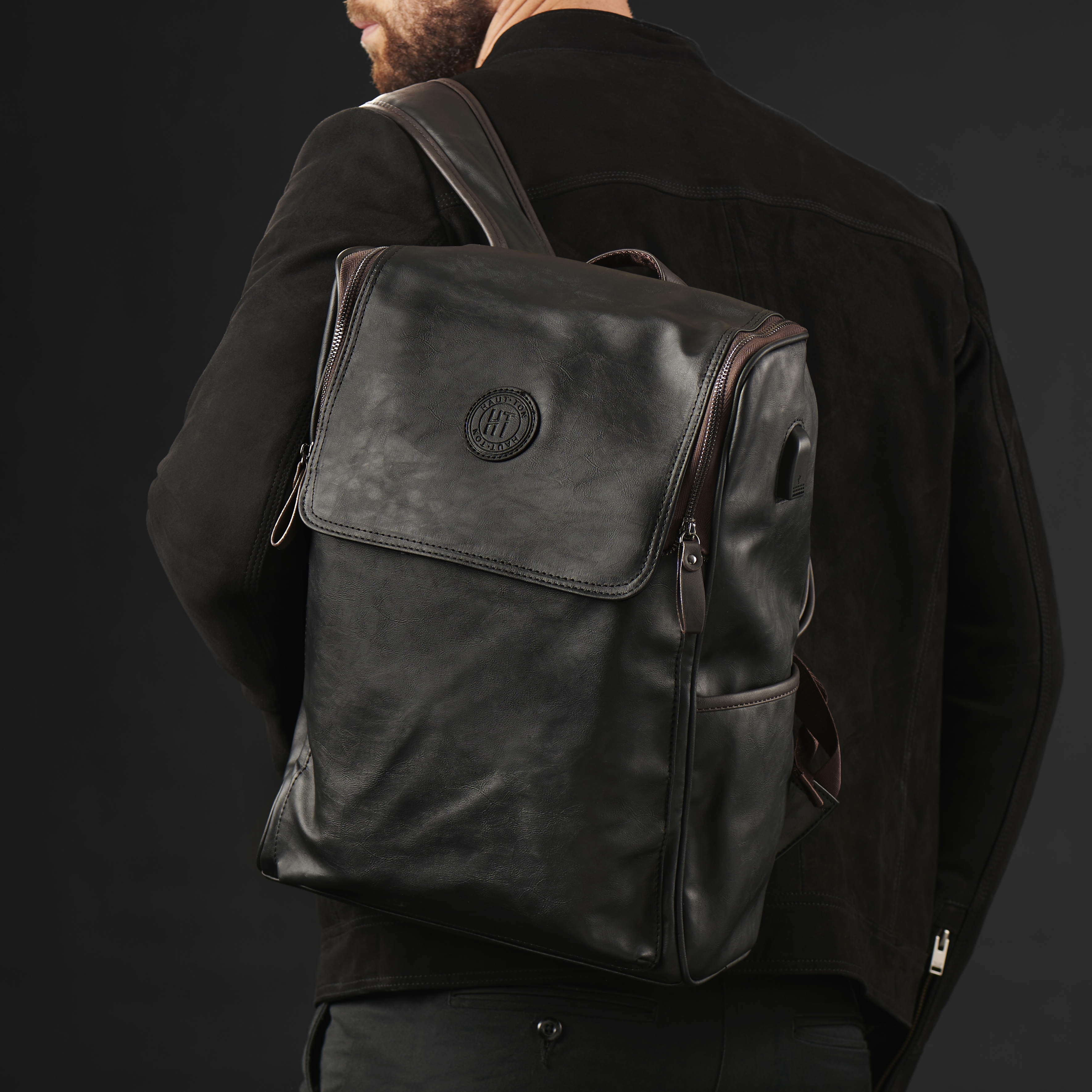 Schwarzer Kunstleder Rucksack - 3