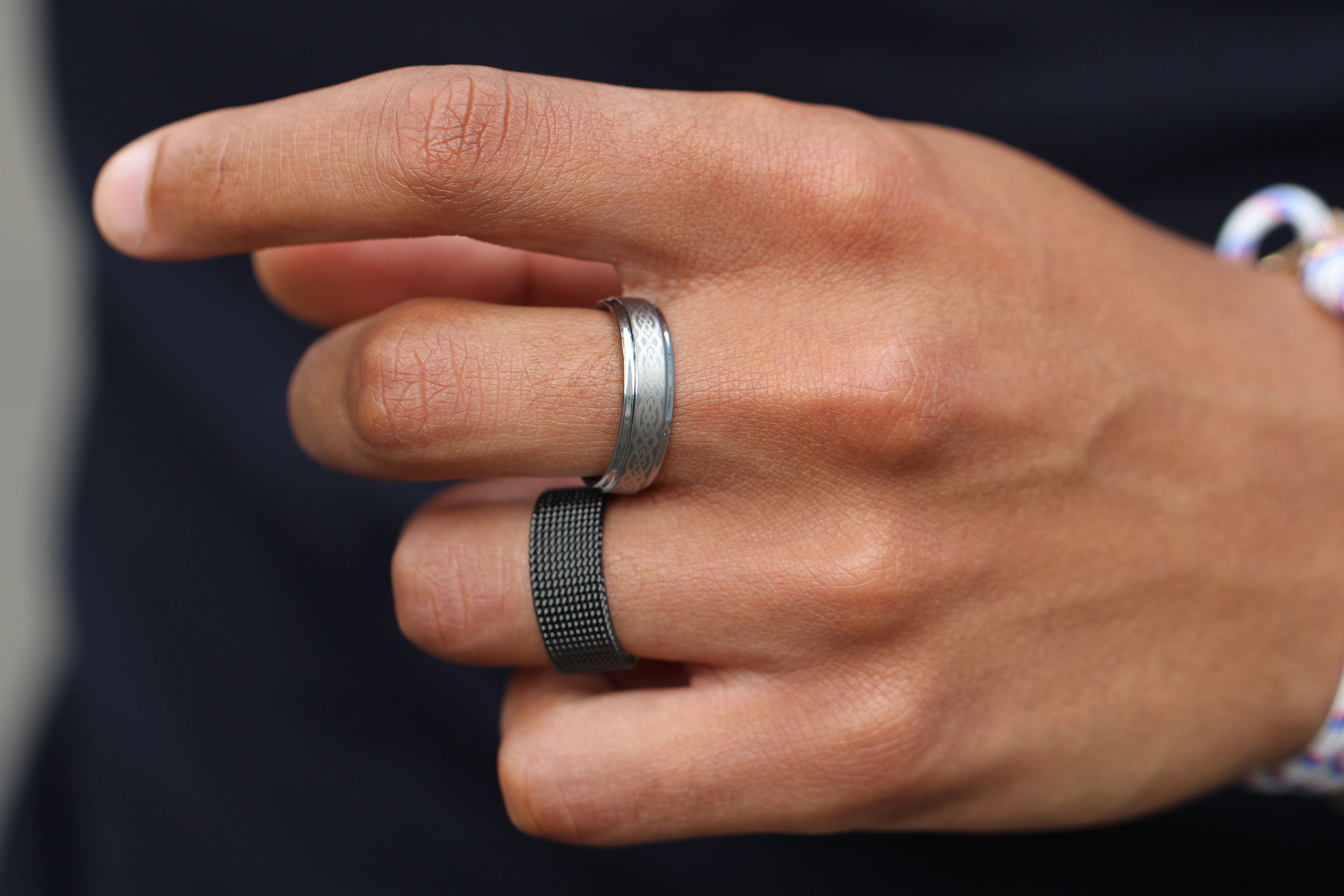 Sentio | Juodas nerūdijančio plieno lankstus tinklelio žiedas - 6