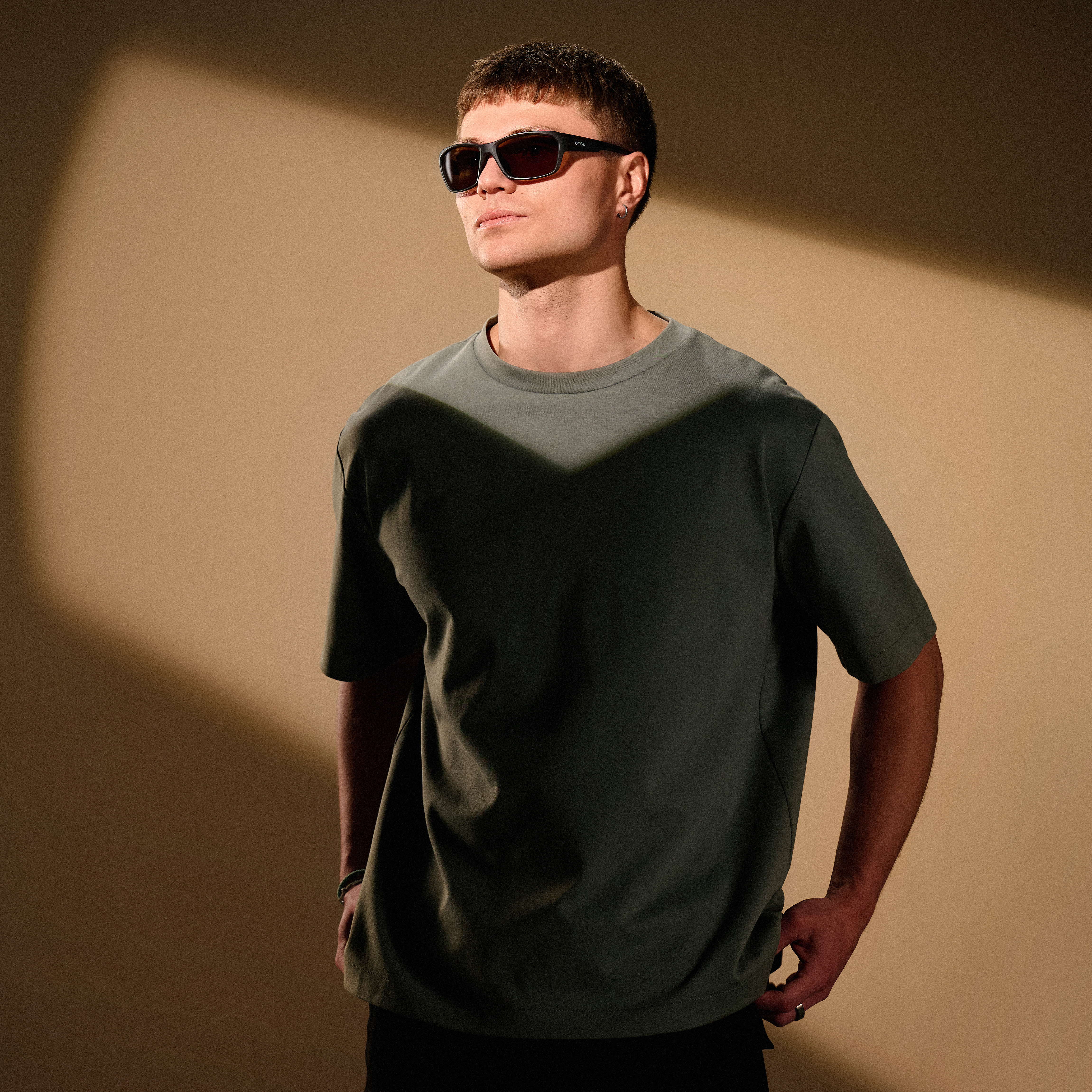 Поляризирани черни спортни слънчеви очила с кафяви стъкла - 5