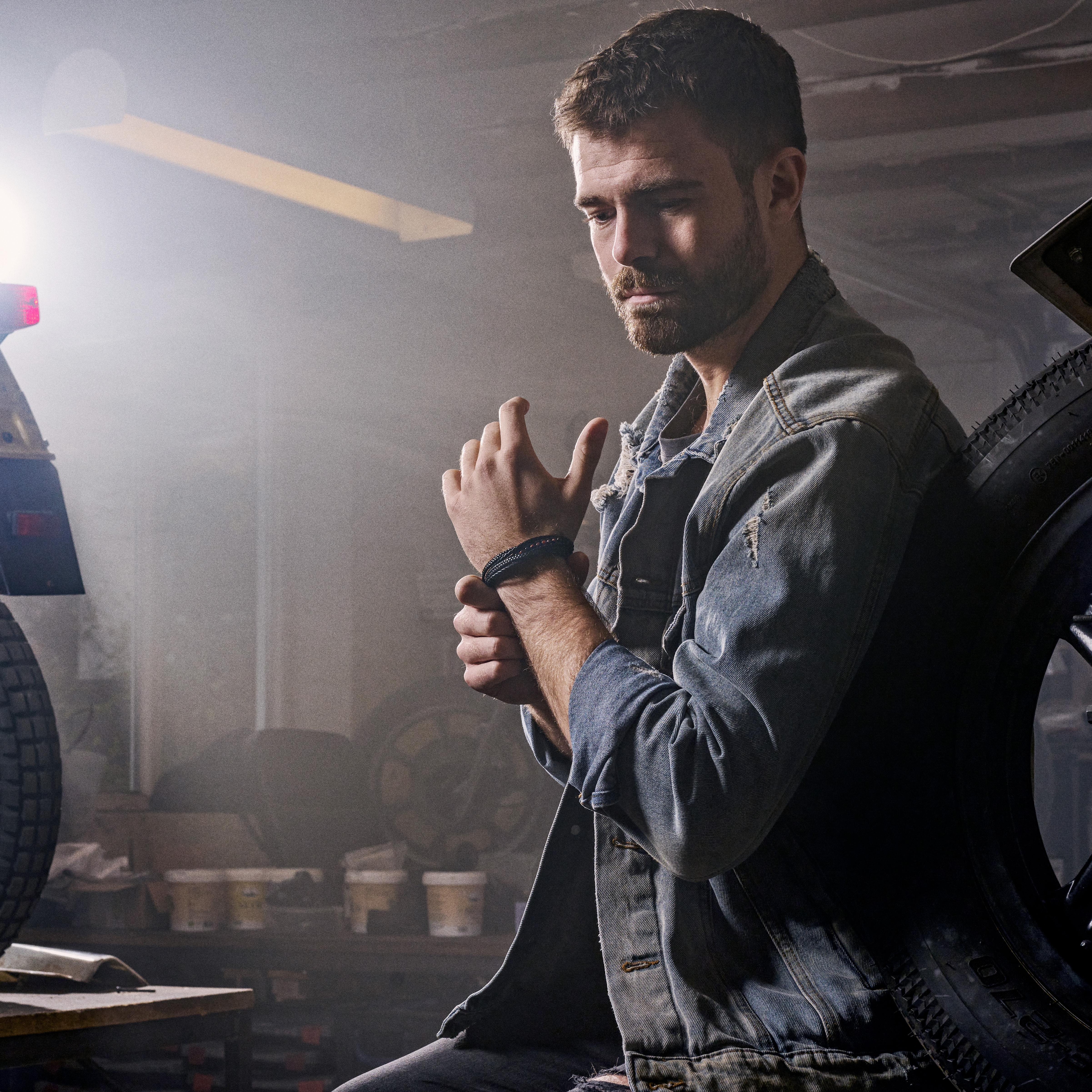 Kožený náramek Naxos s korálky z červeného tygřího oka - 5