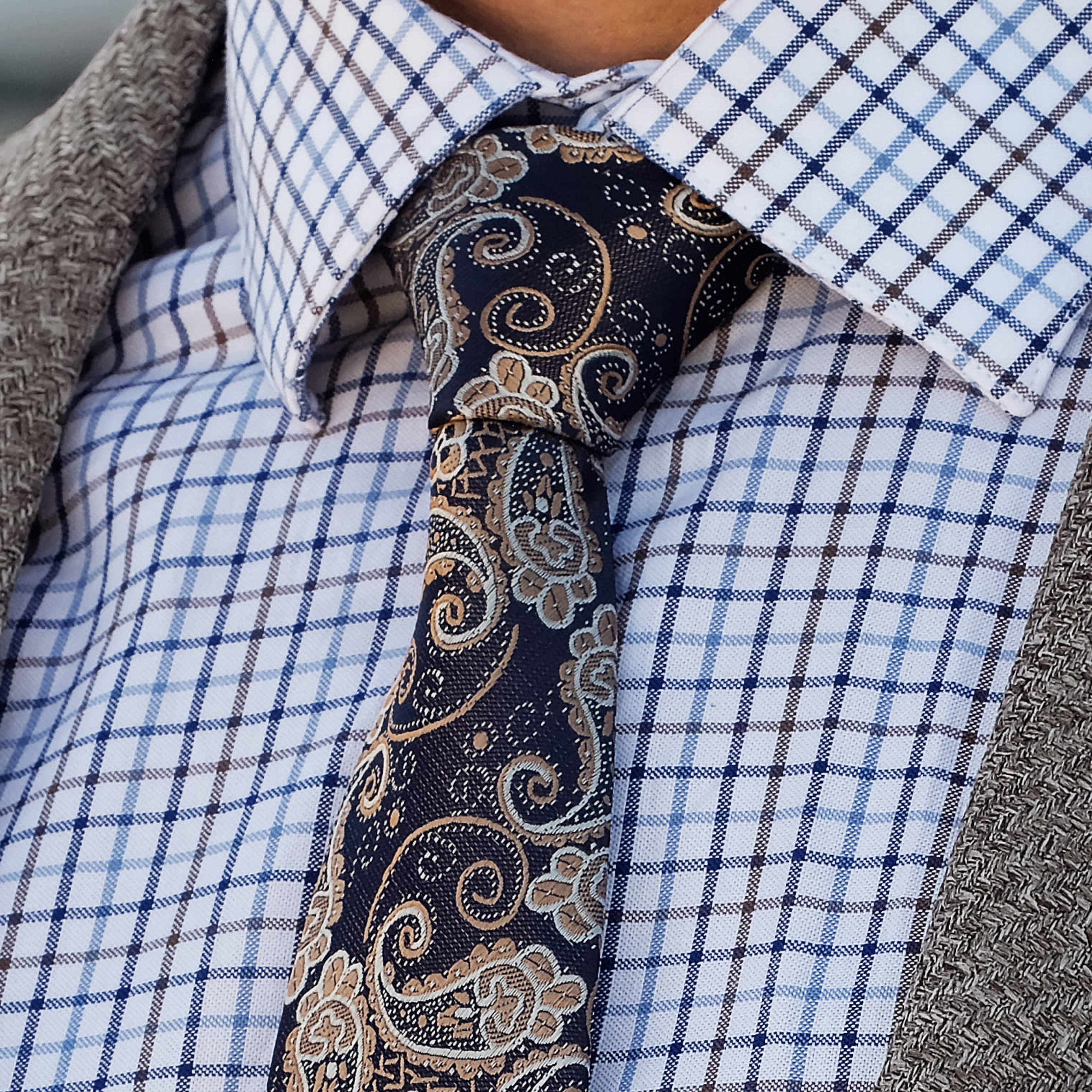 paisley tie with checkered shirt