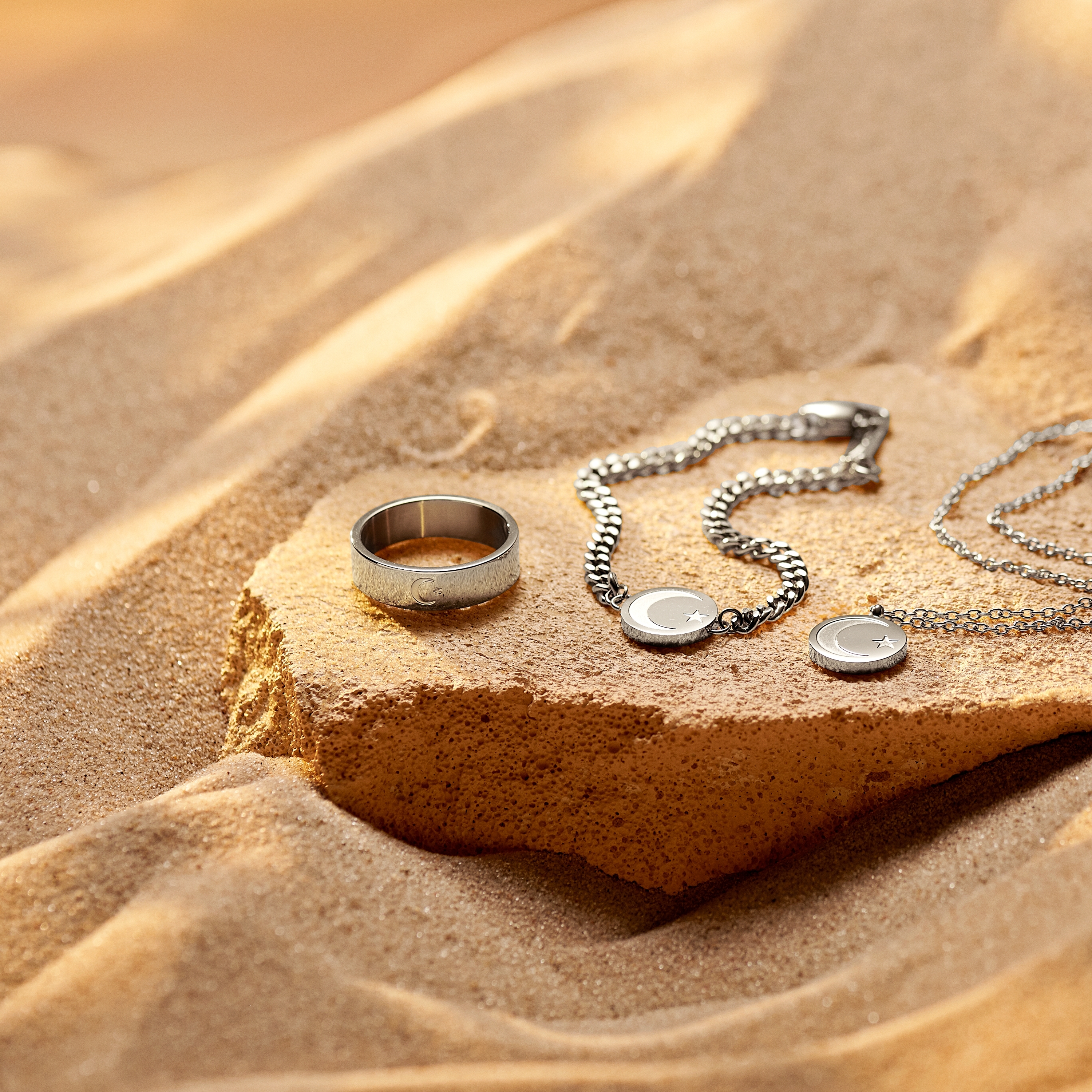 Unity | Anillo con luna creciente y estrella plateado de 6 mm  - 3