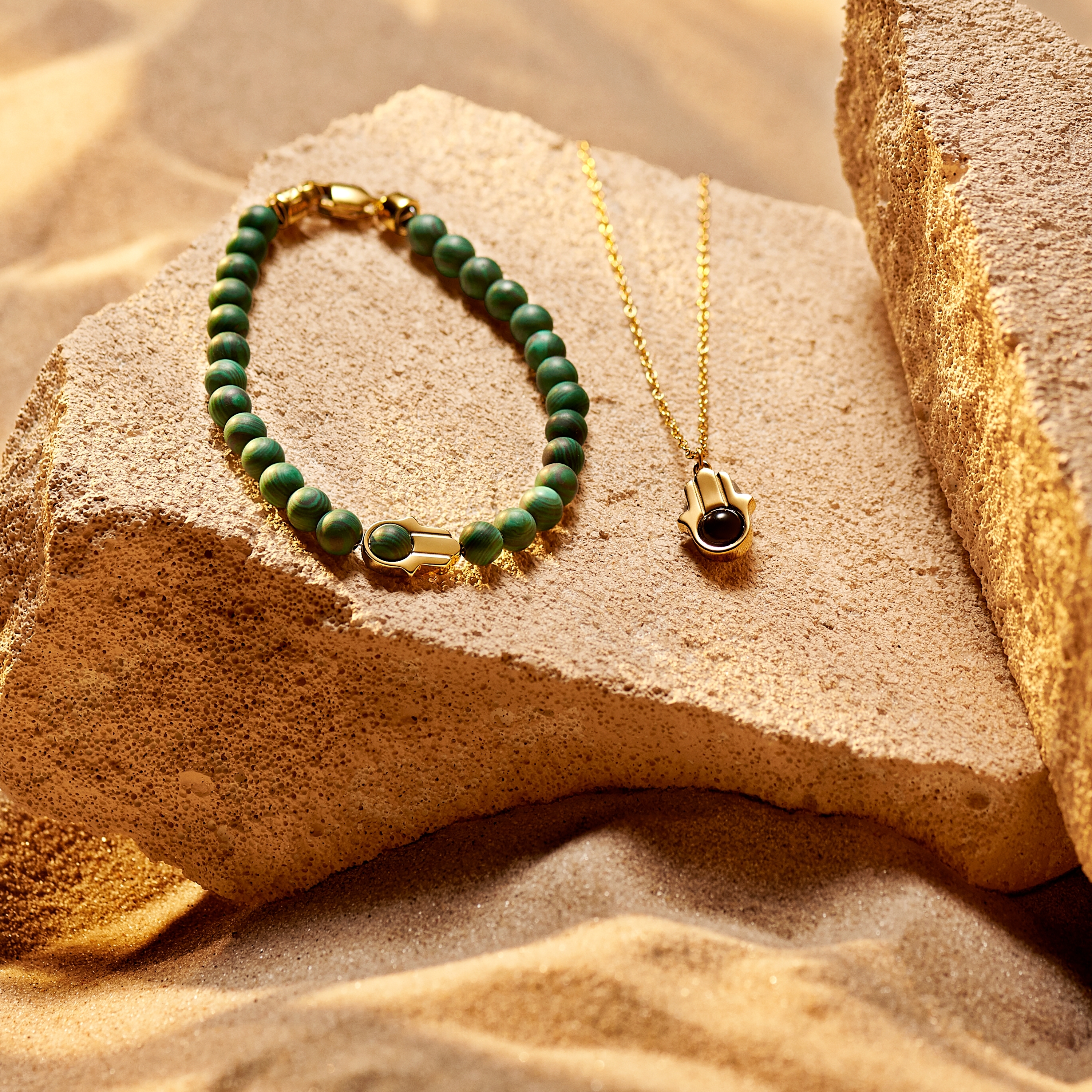 Unity | Guldfärgat Hamsa/Fatimas Hand-halsband - 3