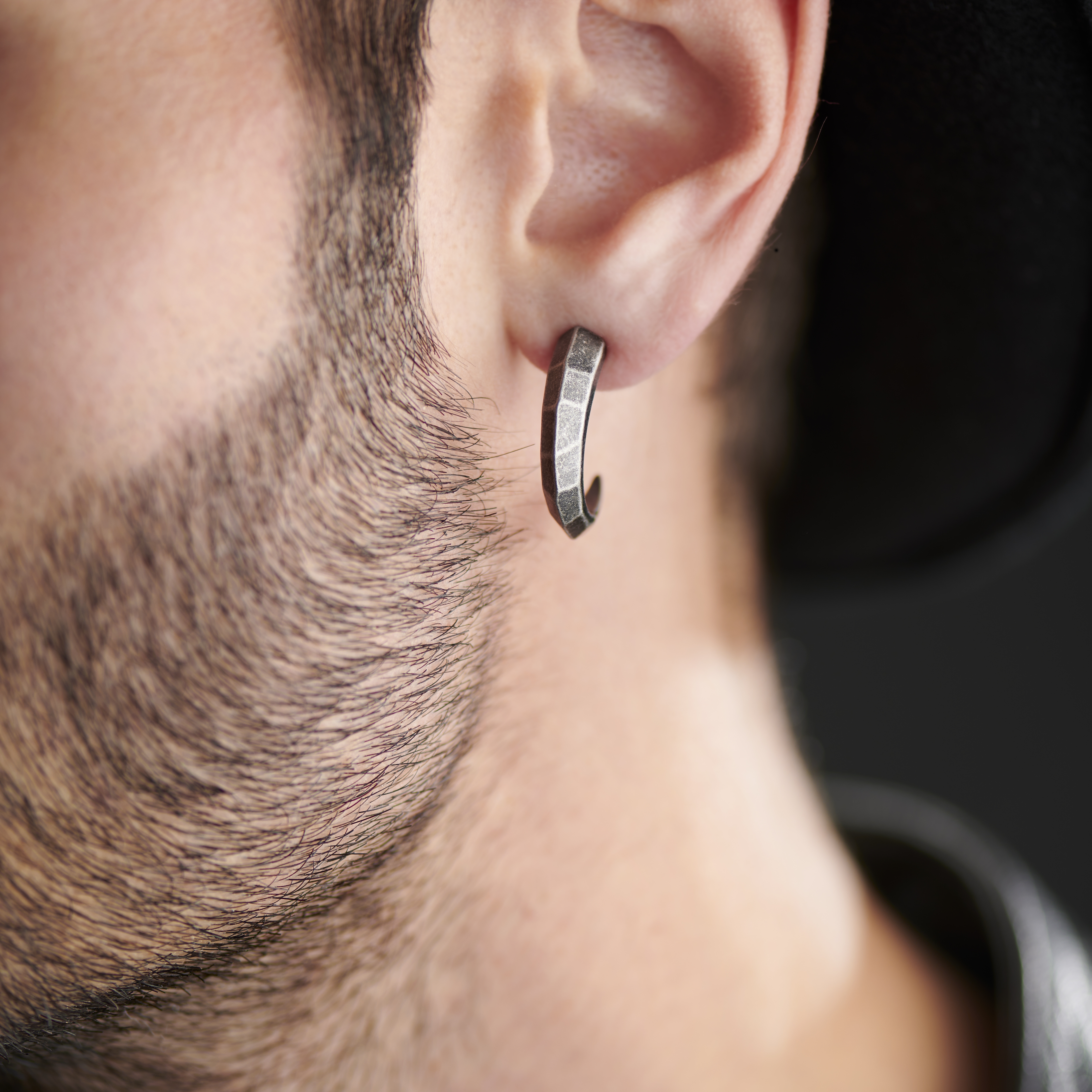 Jax | Vintage gray Stainless Steel Claw Stud Earring | In