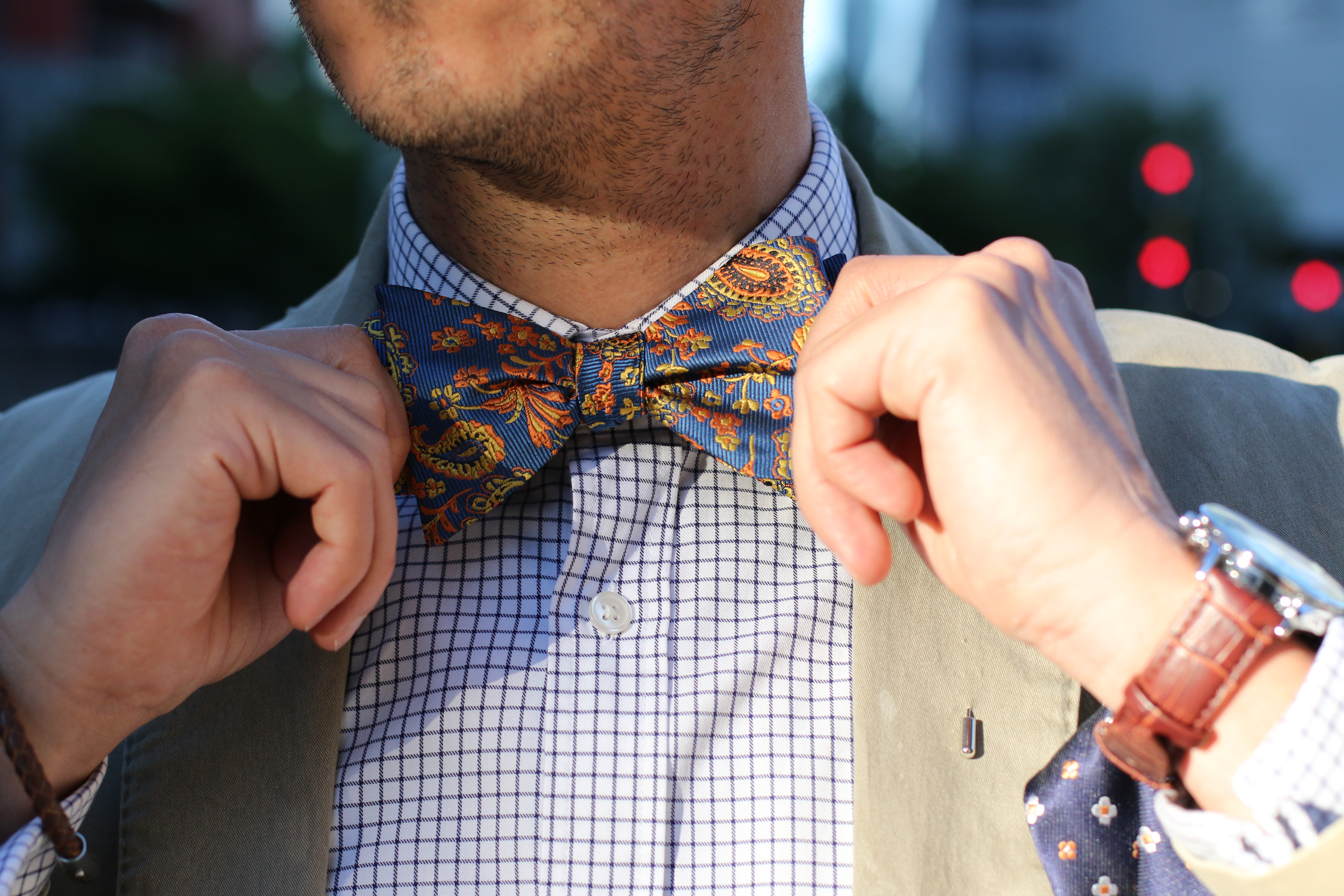 Narancssárga kasmírmintás selyem csokornyakkendő - 4