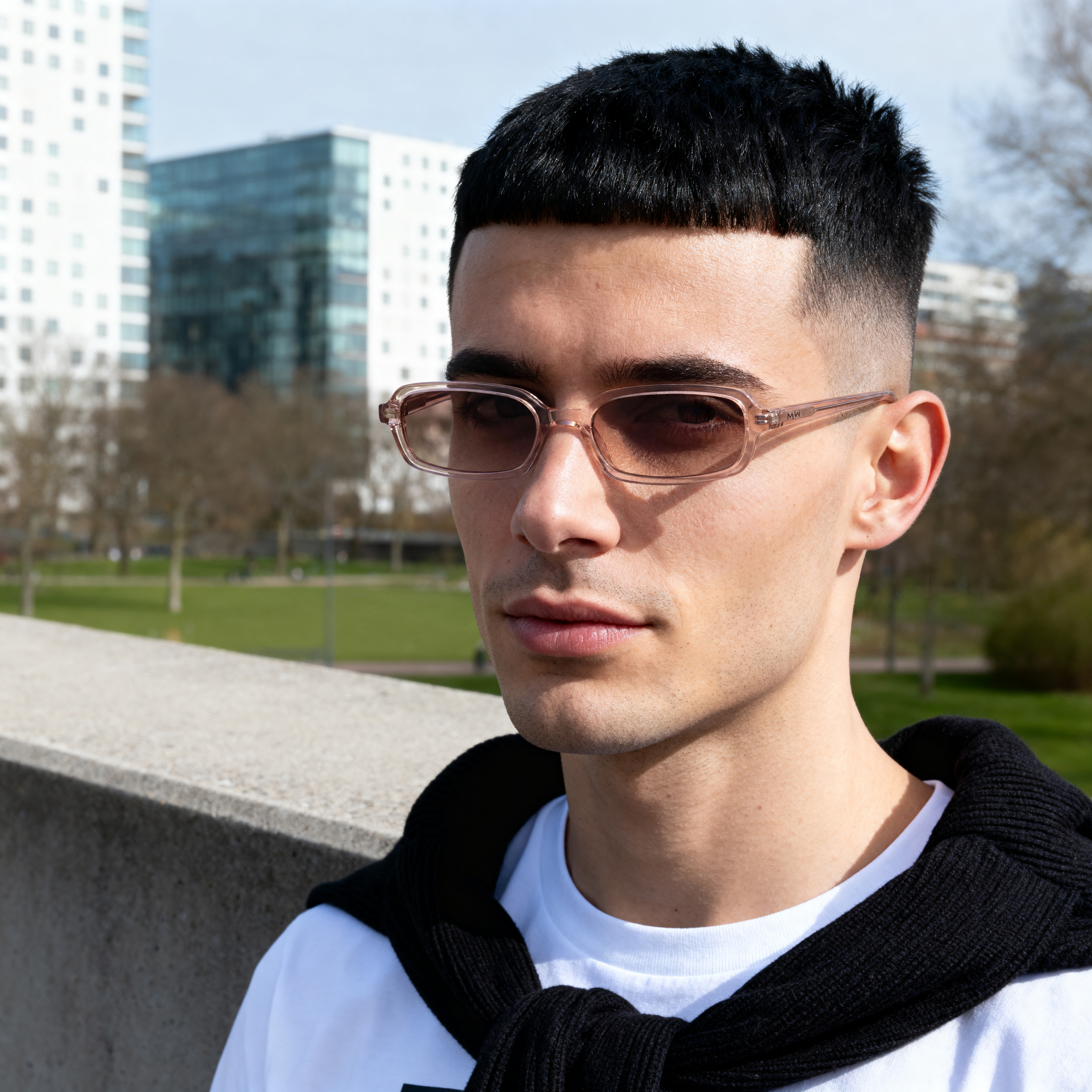 MessyWeekend | MILO с прасковена рамка и преливащи кафеви стъкла - 3