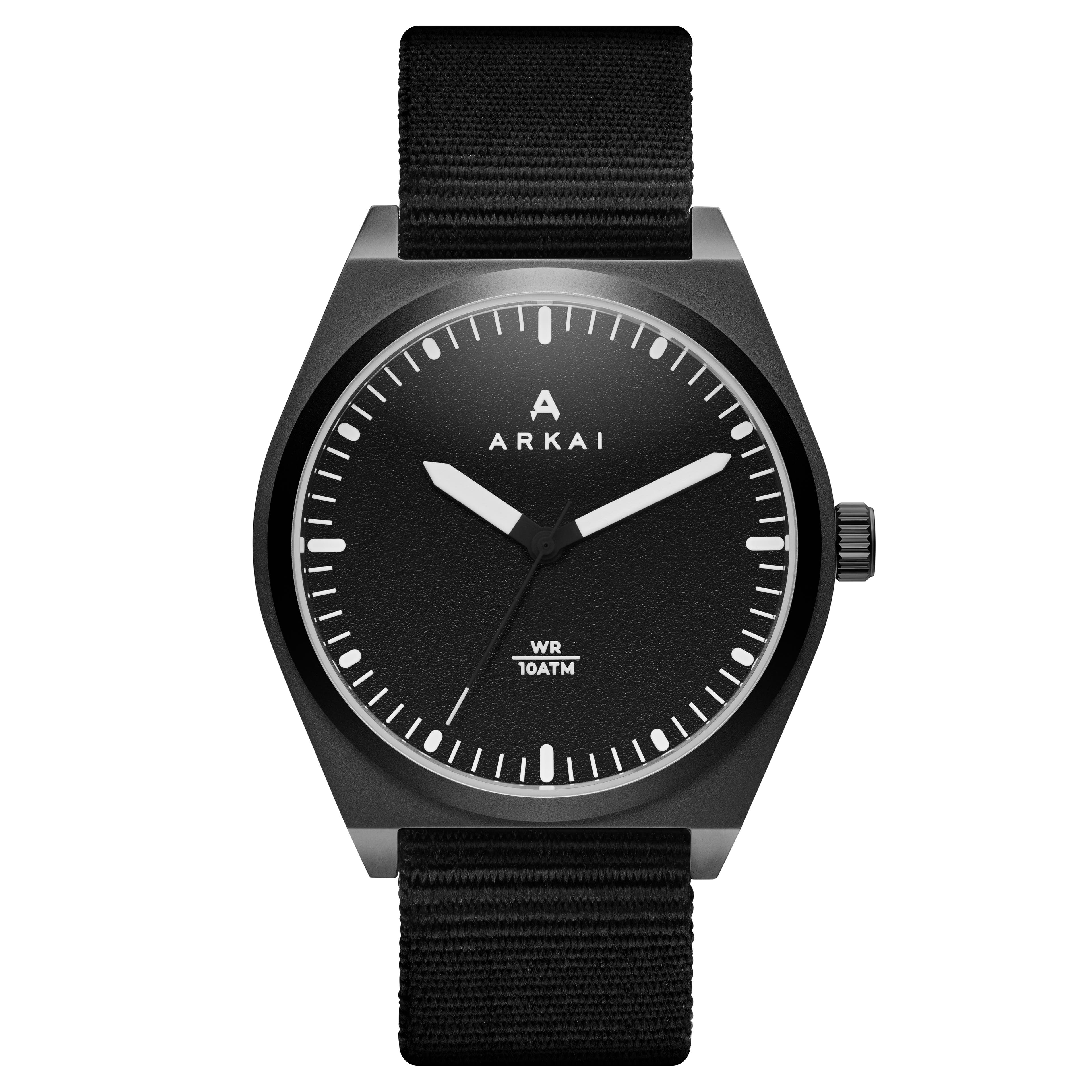 Haka | Einfache schwarze Uhr