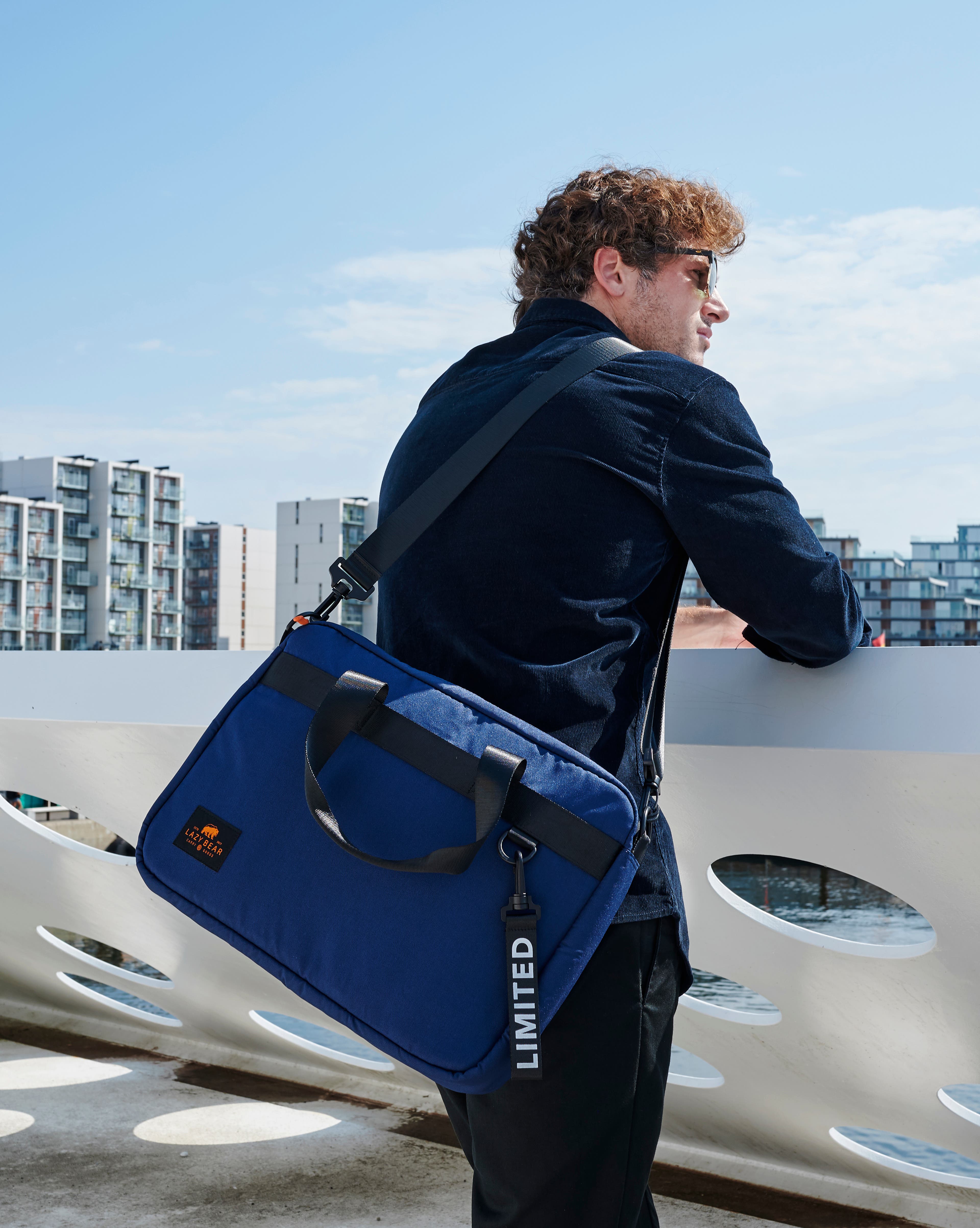 Foldable, travel-ready bags for the urban explorer