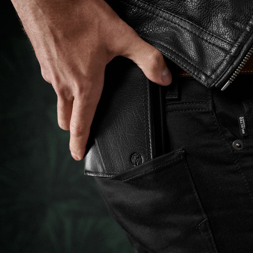hover: Montreal Rustic Black RFID Leather Wallet hover: Montreal Rustic Black RFID Leather Wallet