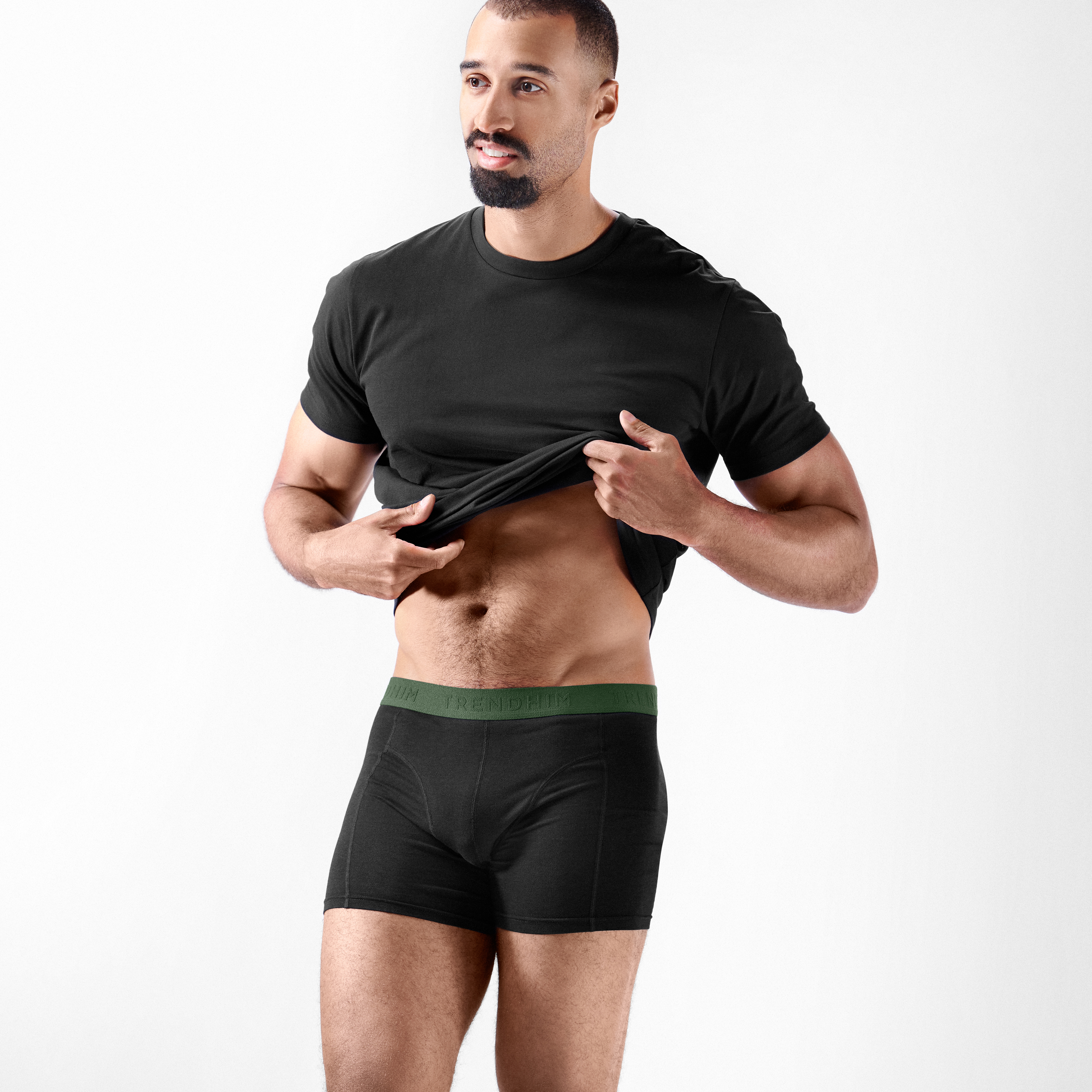FreeFeel | Set van 3 zwarte bamboe boxershorts met olijfgroene tailleband - 2