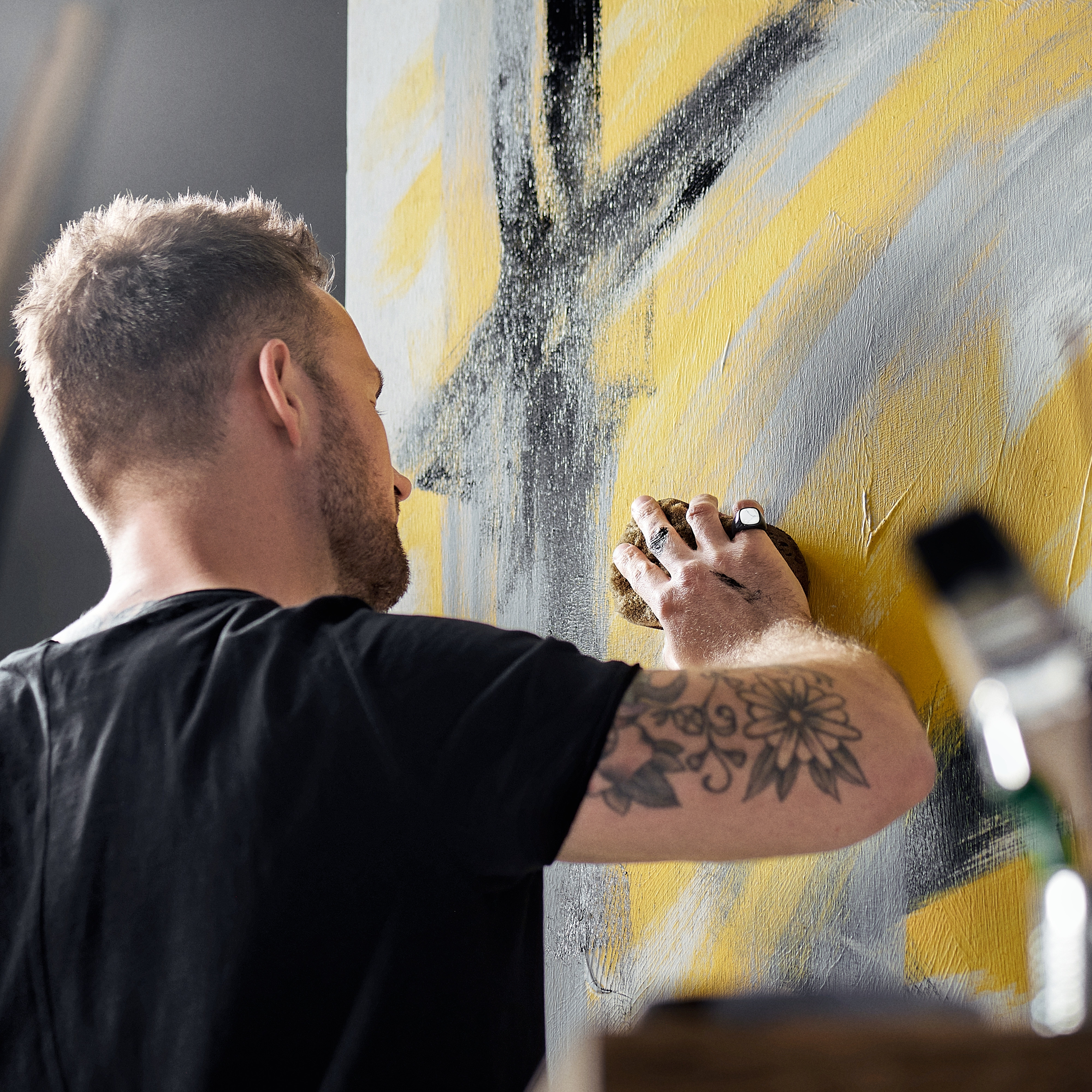 Aras | Črn pečatni prstan za mezinec širine 6 mm iz nerjavečega jekla s haolitom - 4