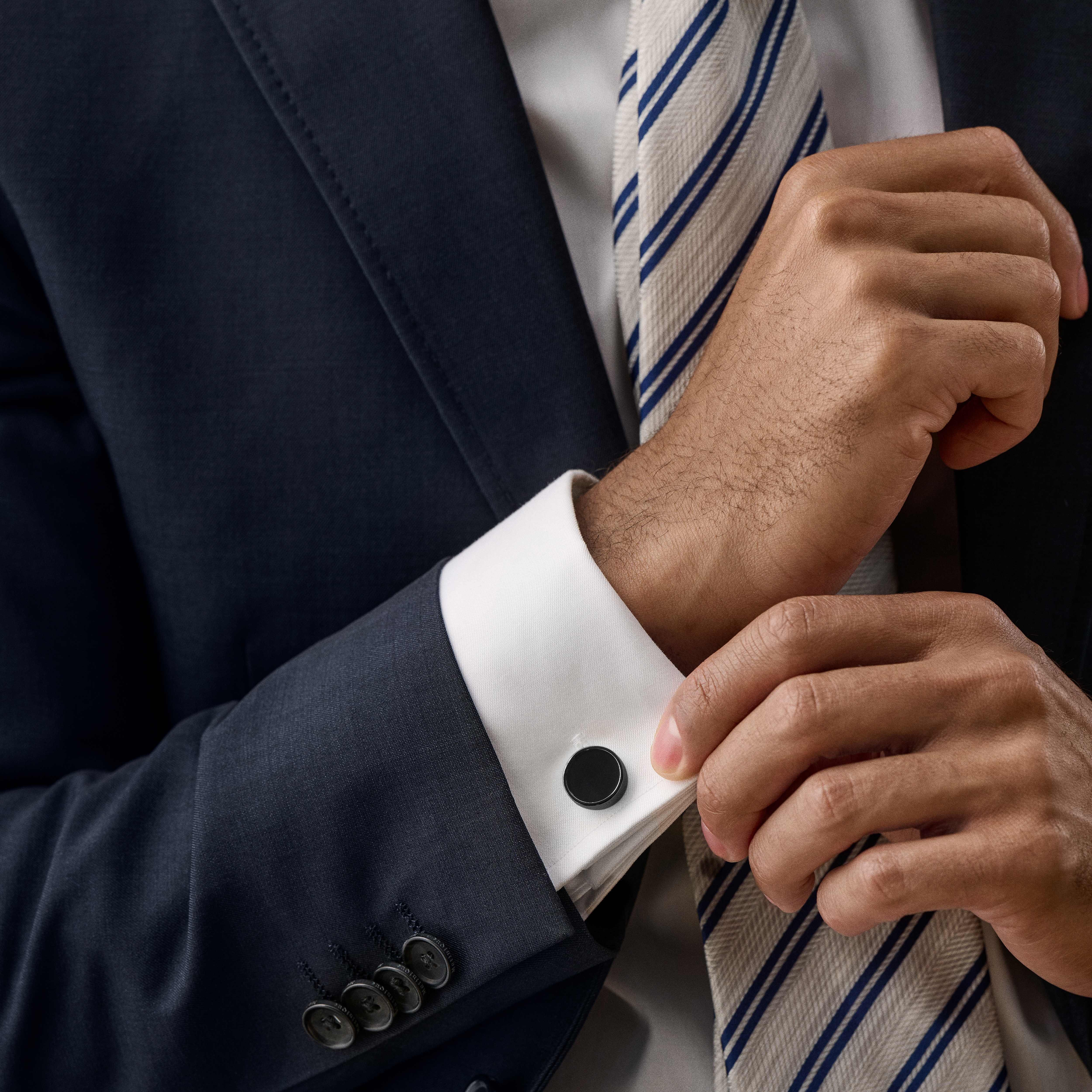 Runde metallsorte mansjettknapper med Onyx innlegg - 4