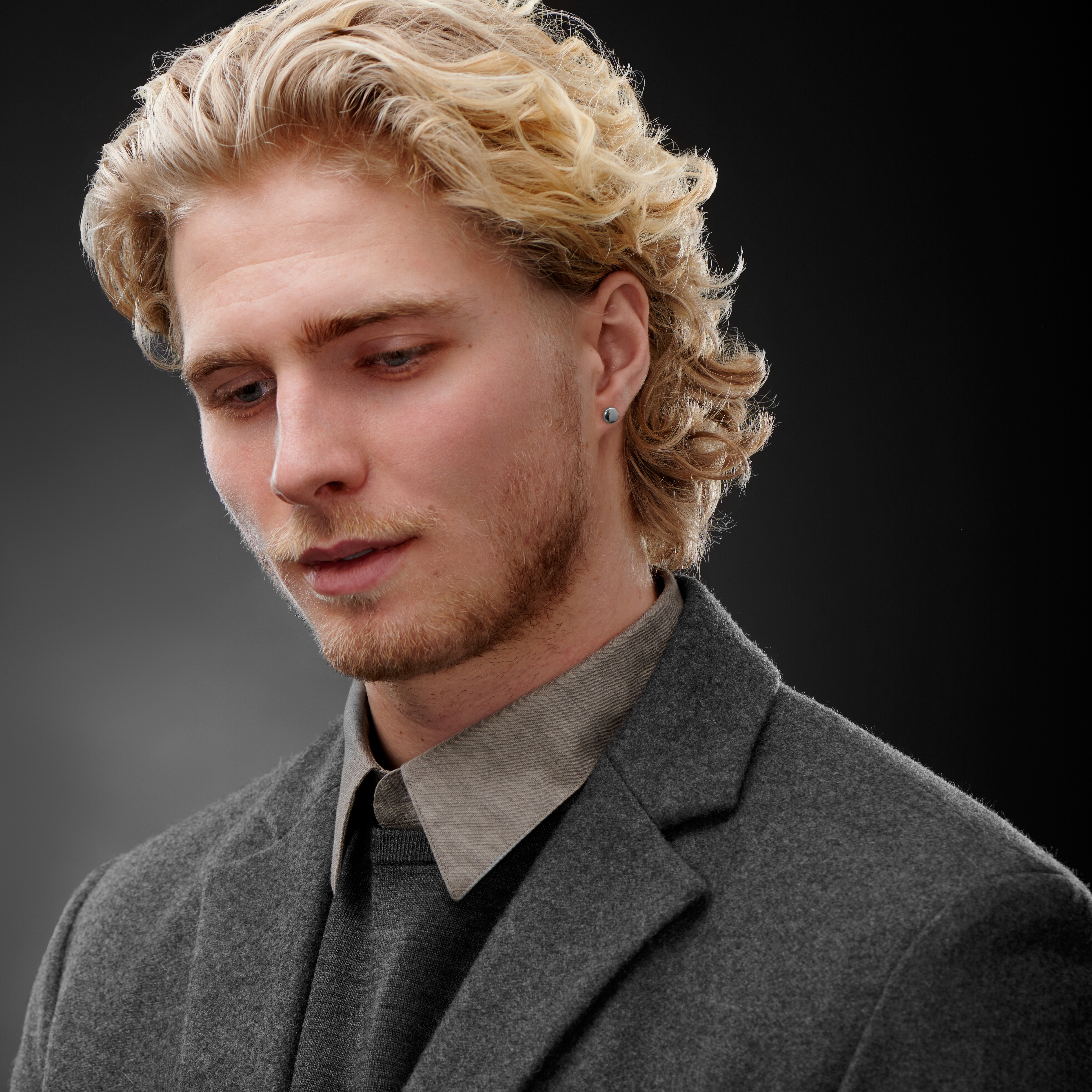 6mm ocelová náušnice pecka stříbrné barvy - 4