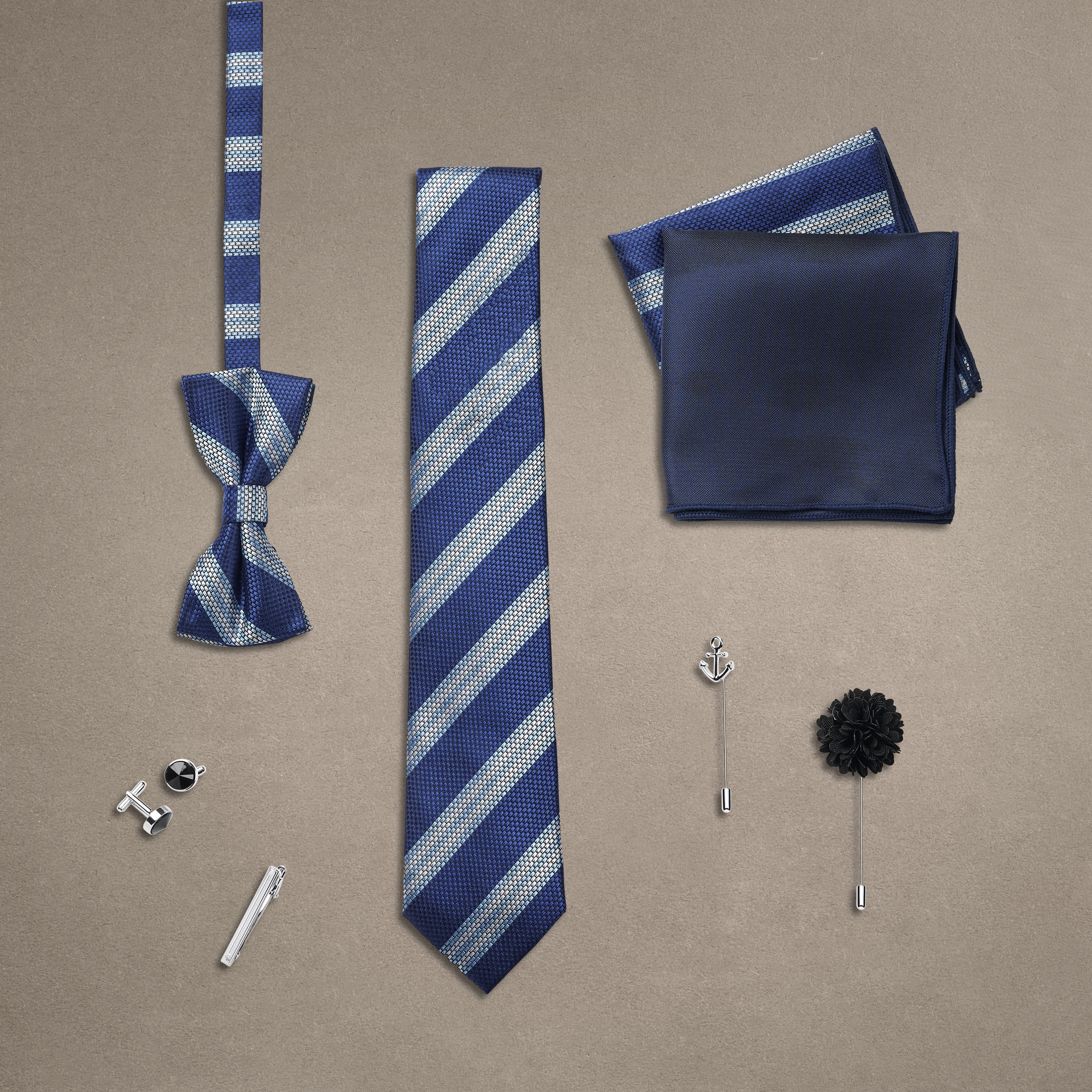 Coffret-cadeau d'accessoires de costume | Set argenté rayé de bleu - 2