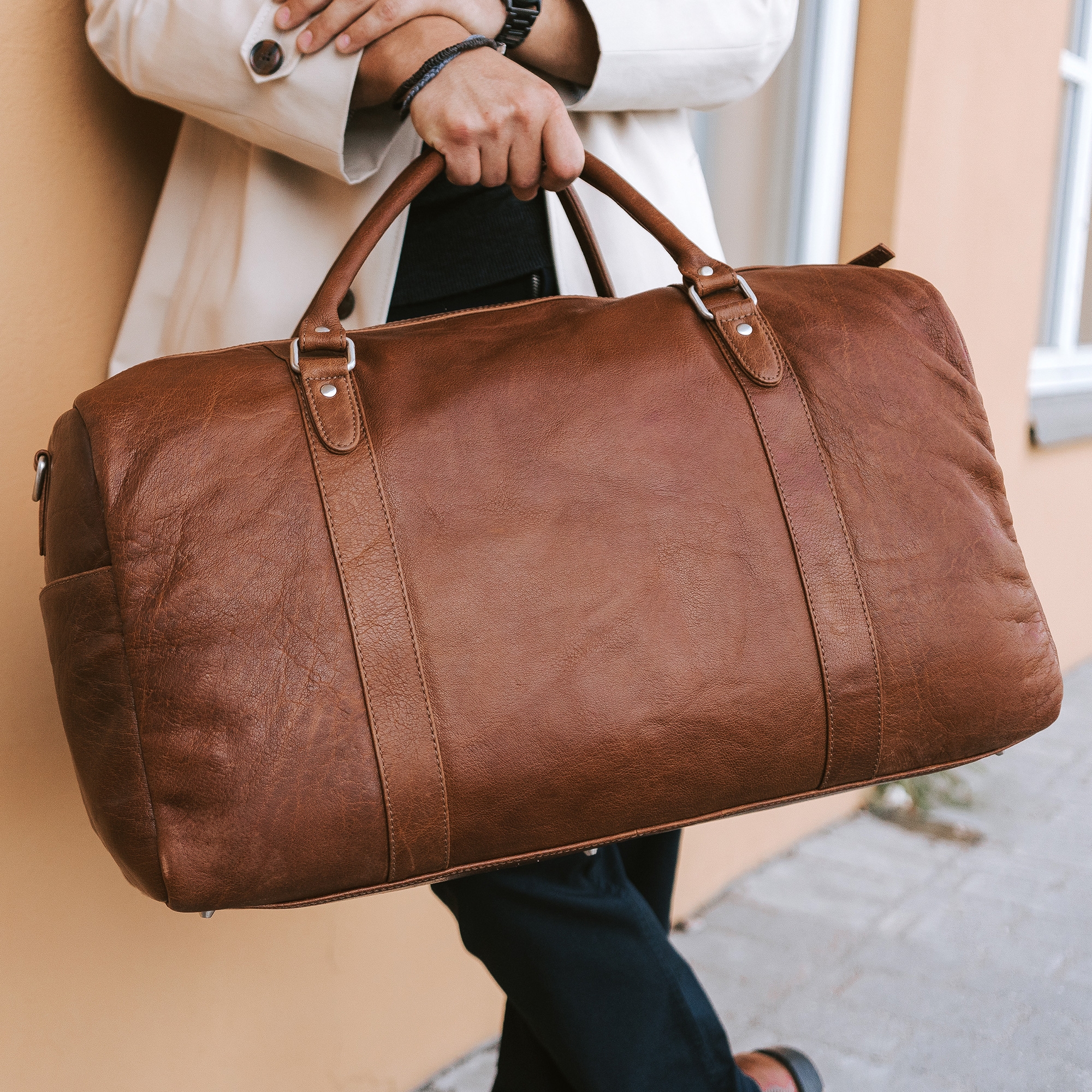 Keltaruskea California-urheilukassi - 3