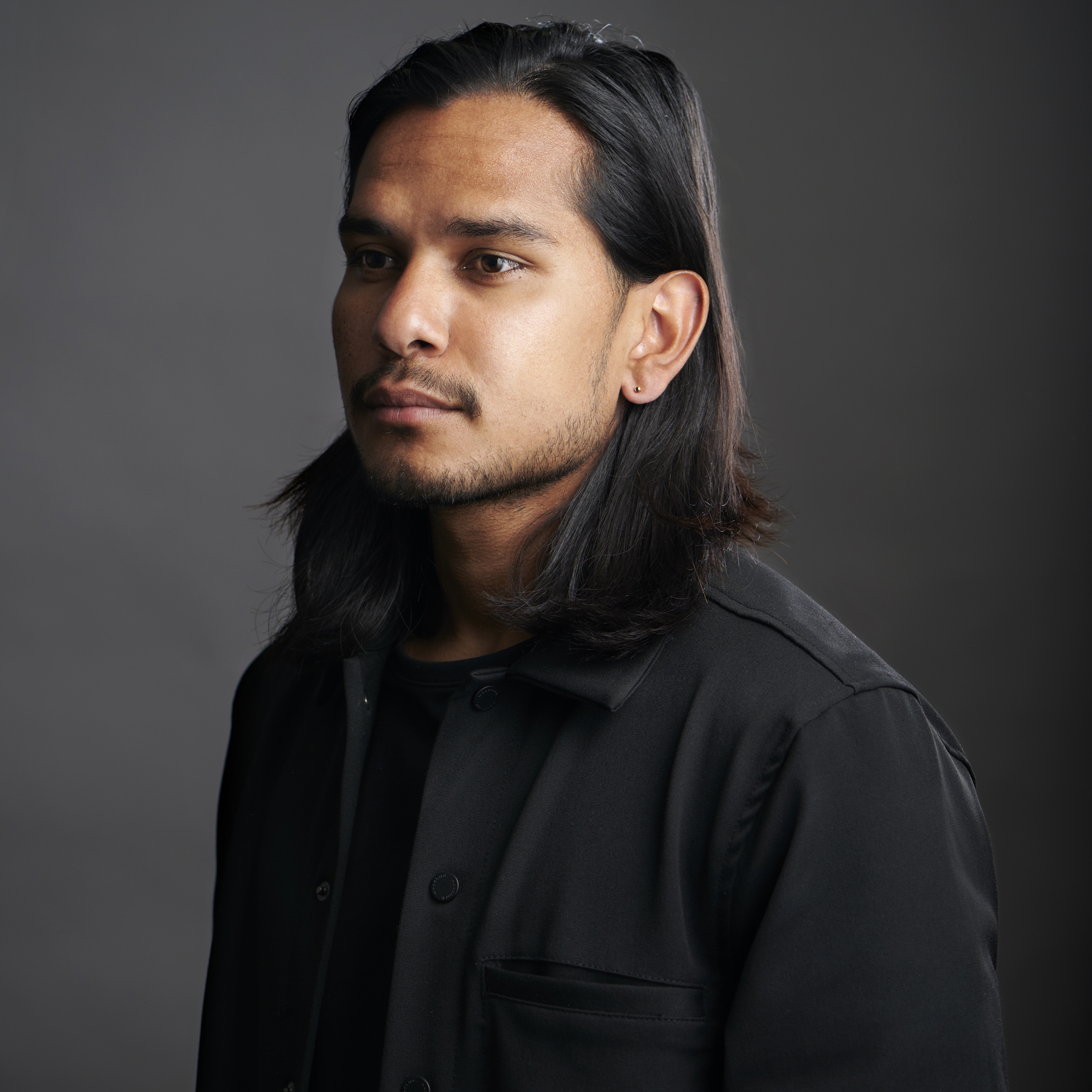 Boucle d'oreille avec zircone noire 3 mm - 4