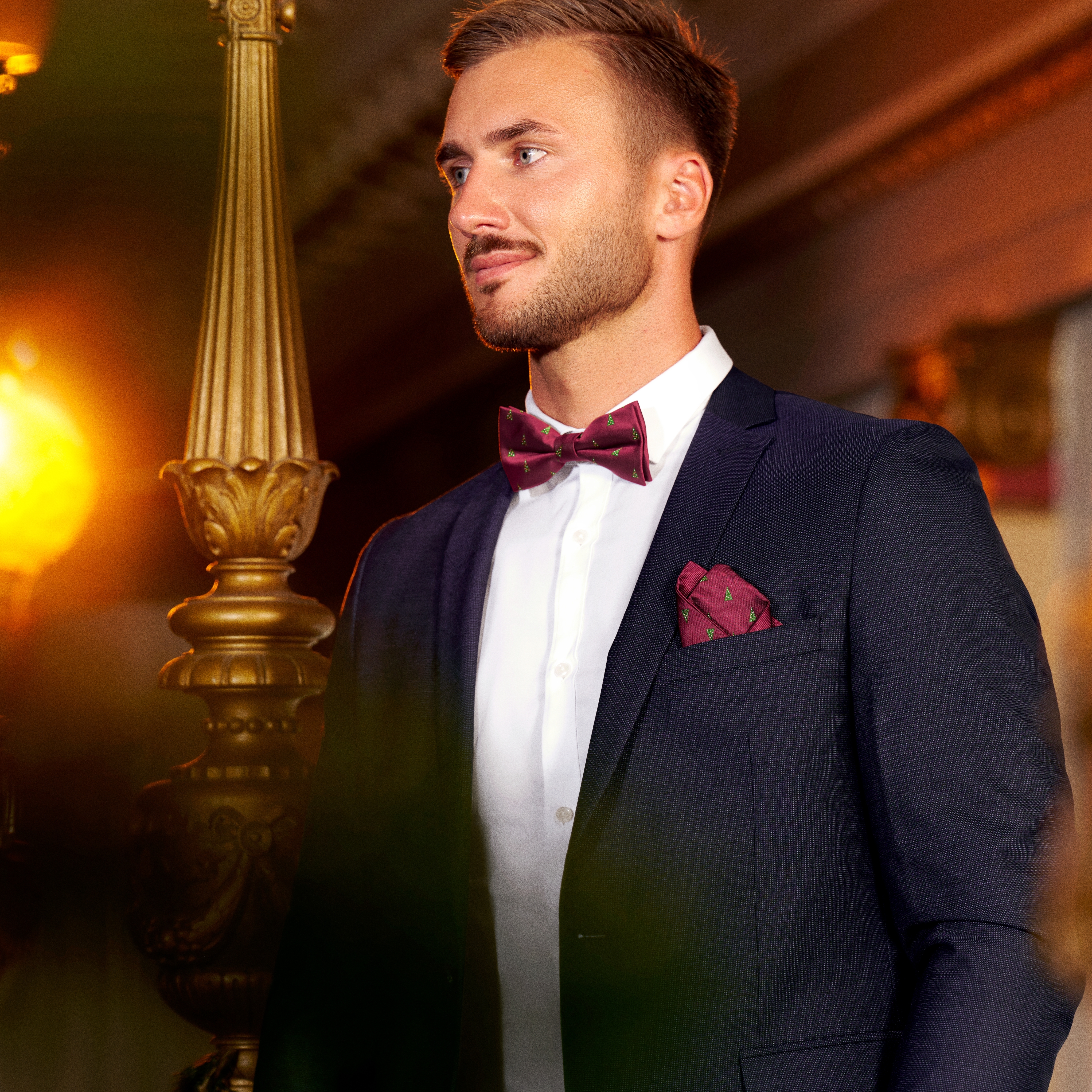 Burgundy Christmas Tree Pocket Square - 3