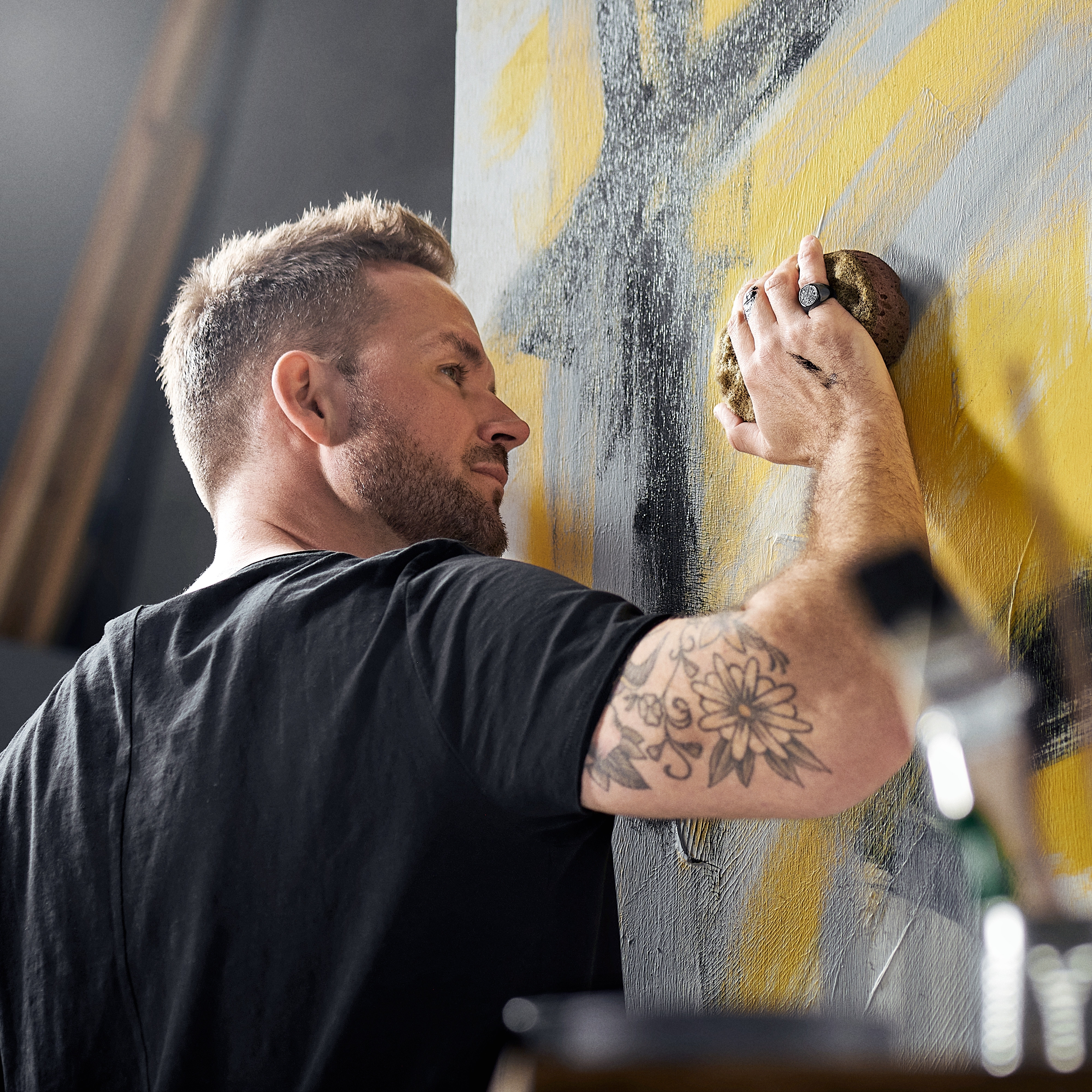 Aras | Pečatný prsteň v čiernej farbe na malíček pence s havranom - 4