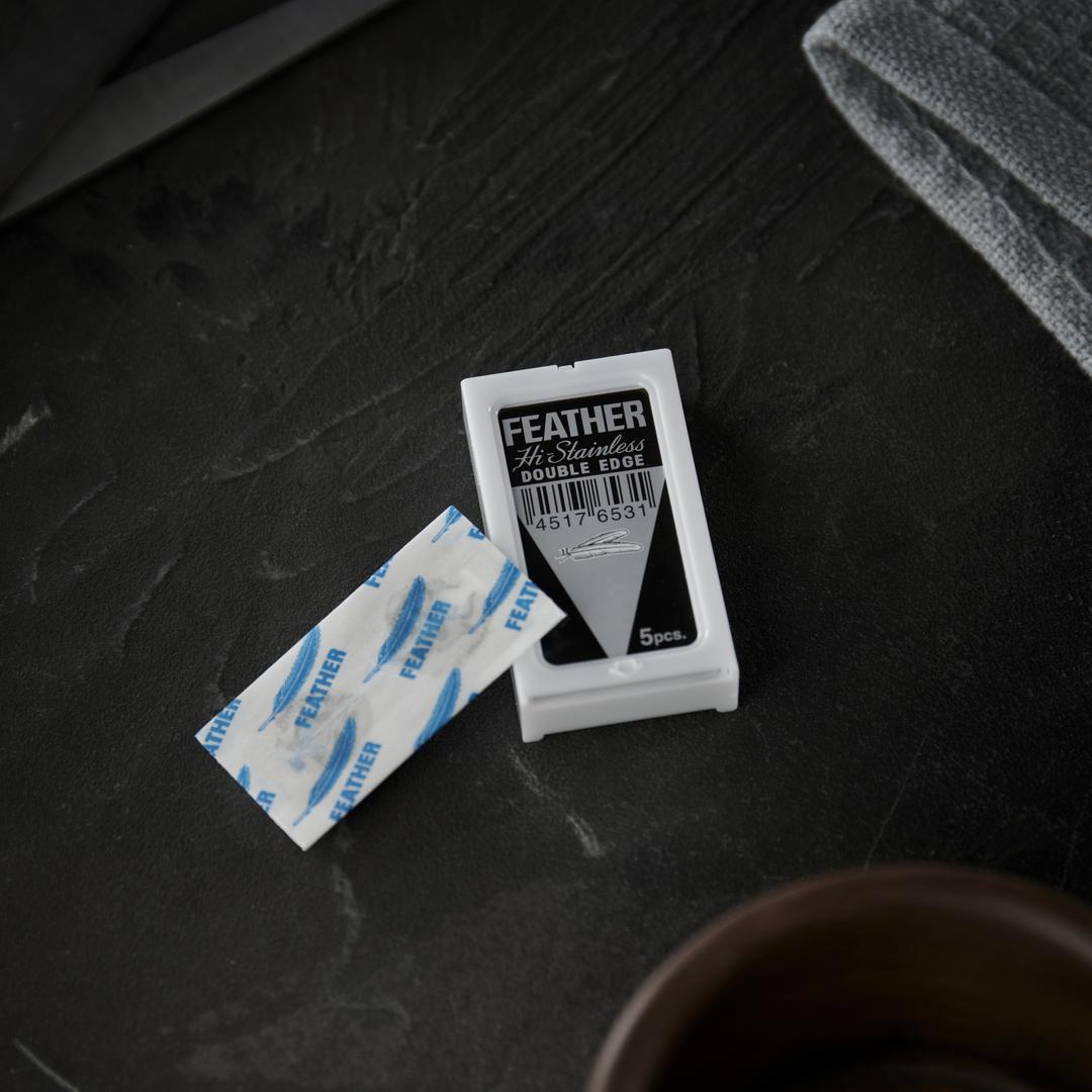 Feather Blue Razor 5-pack Feather Razors | In stock! | Frank Shaving