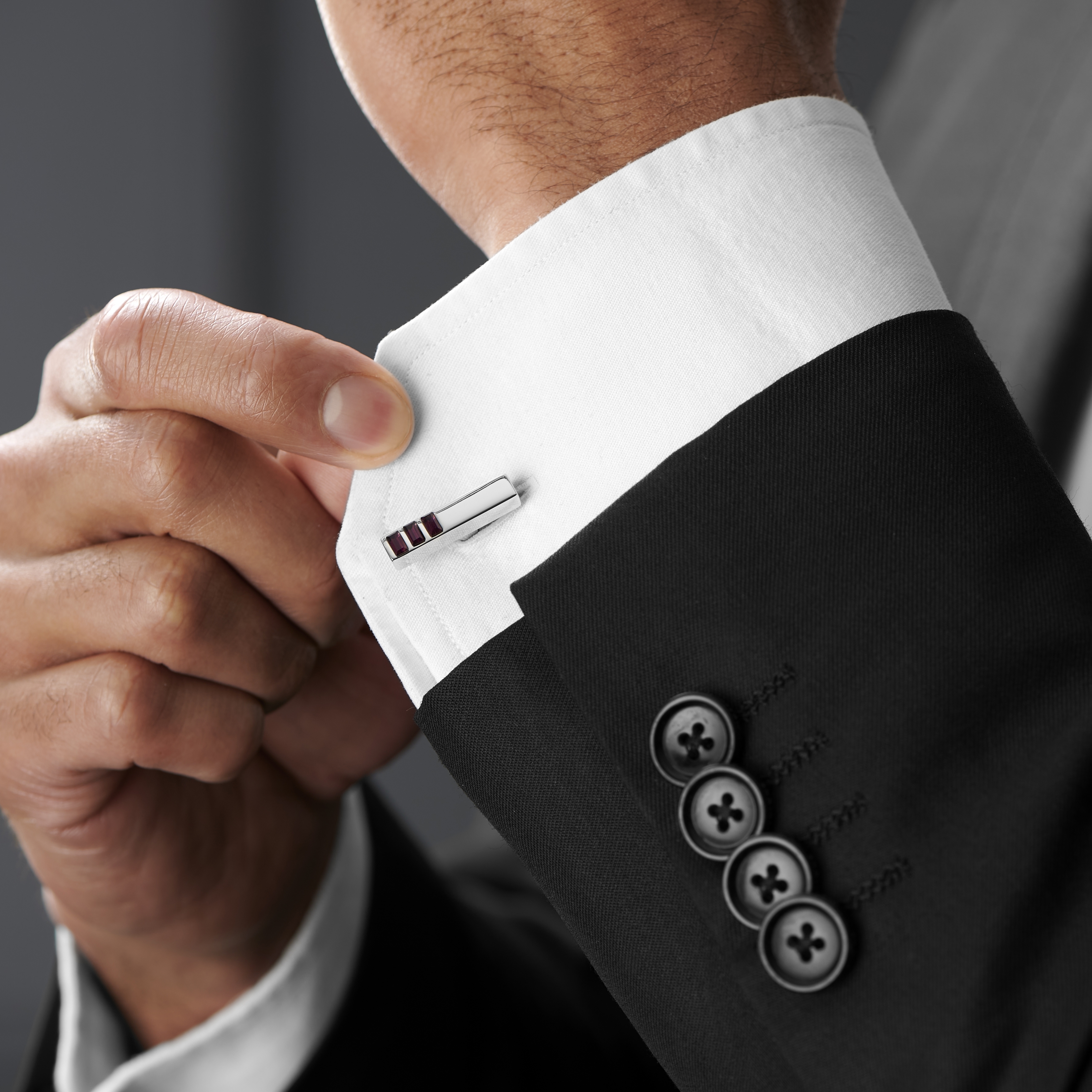 Schmale Manschettenknöpfe mit lila Zirkonia - 2