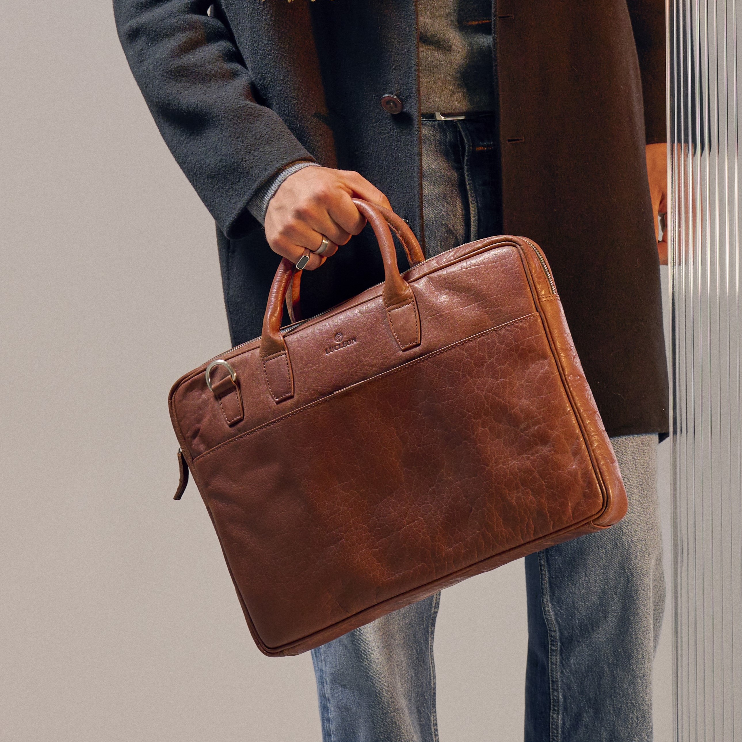 Kullanruskea kapea 15" Montreal-nahkasalkku - 4