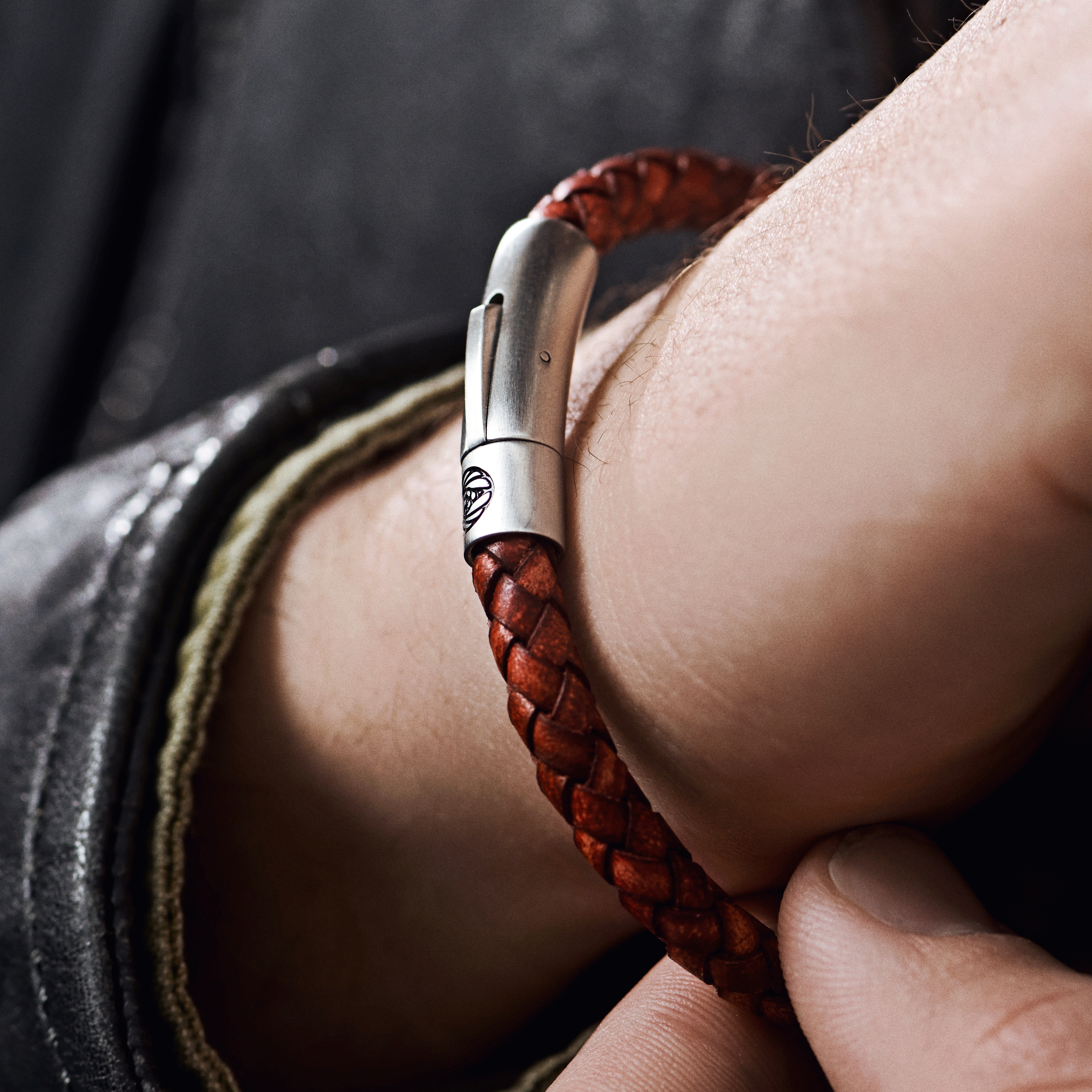 Rødt Bolo Skinnarmbånd - 2