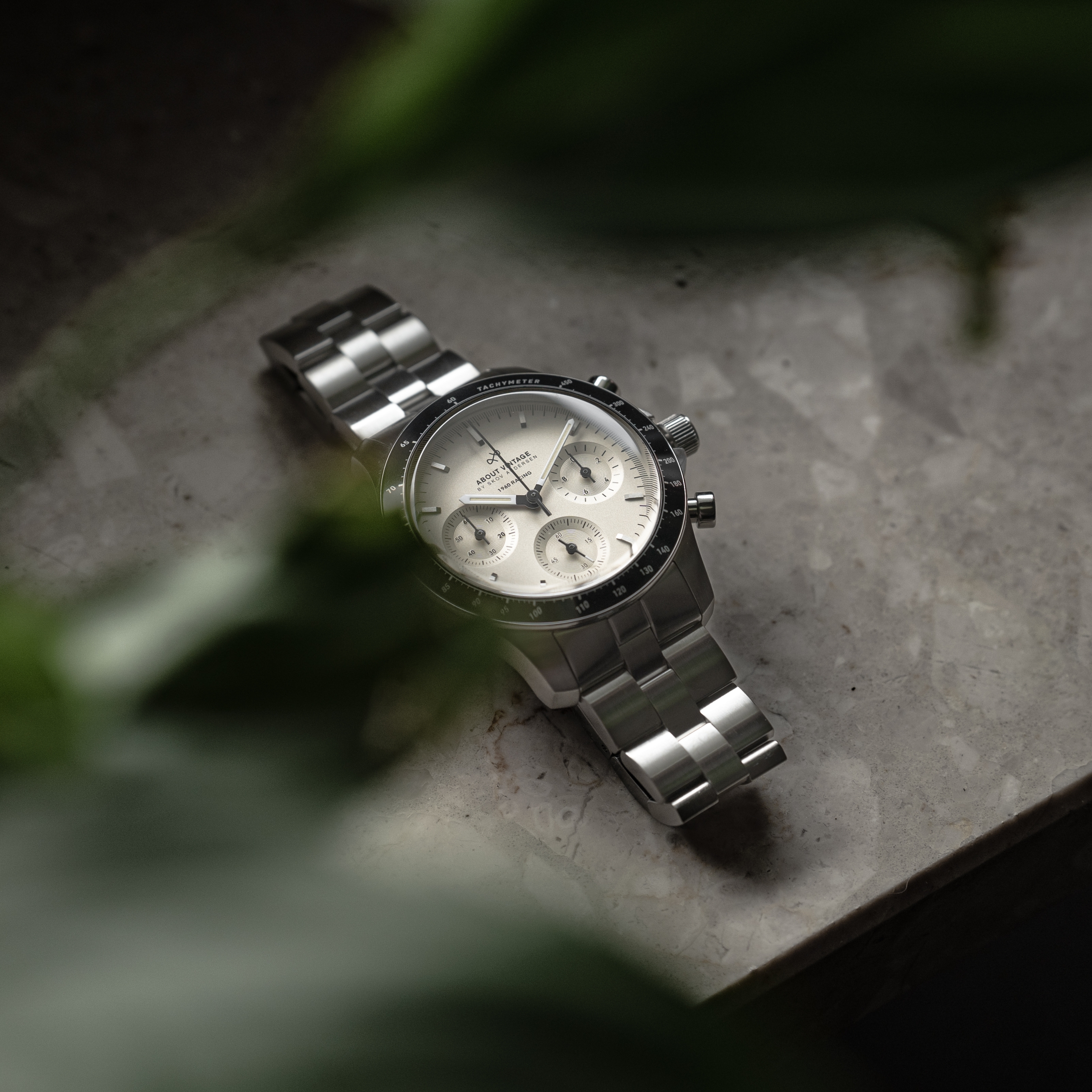 1960 Racing Chronograph | Chirurgenstahl & Cremeweiß - 6