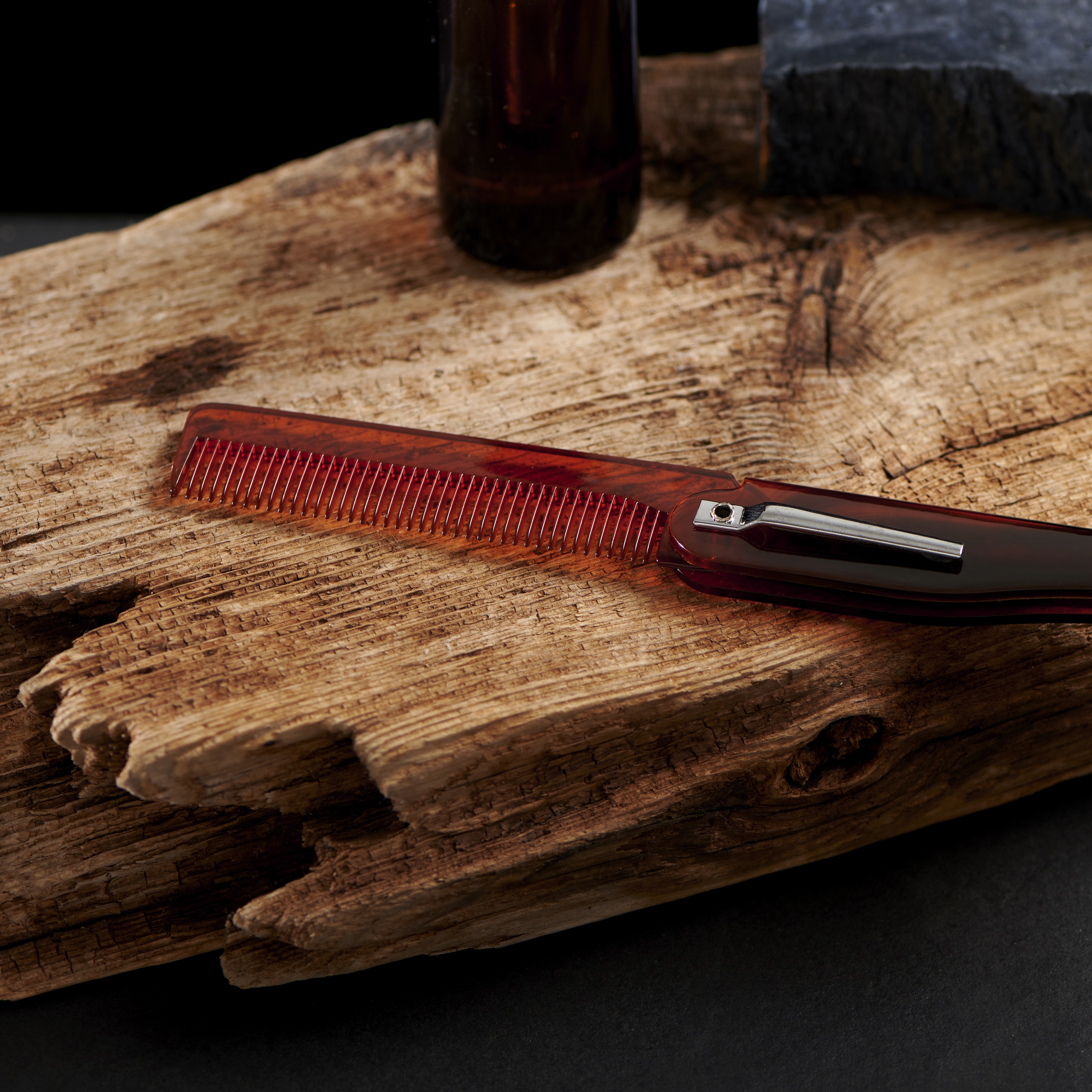 Hnedý skladací vreckový hrebeň s jemnými zubmi - 5