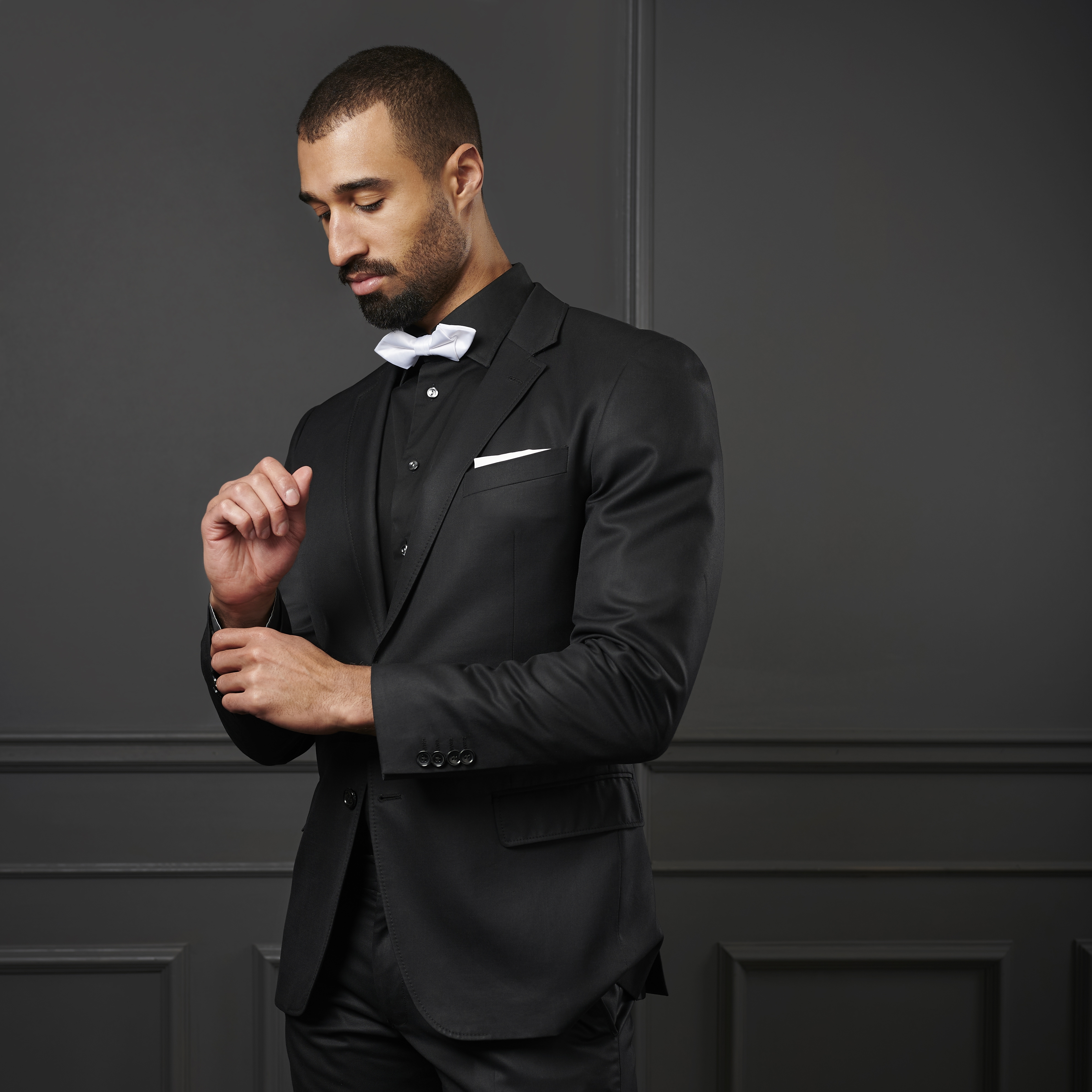 White Basic Pointy Pre-Tied Bow Tie - 5