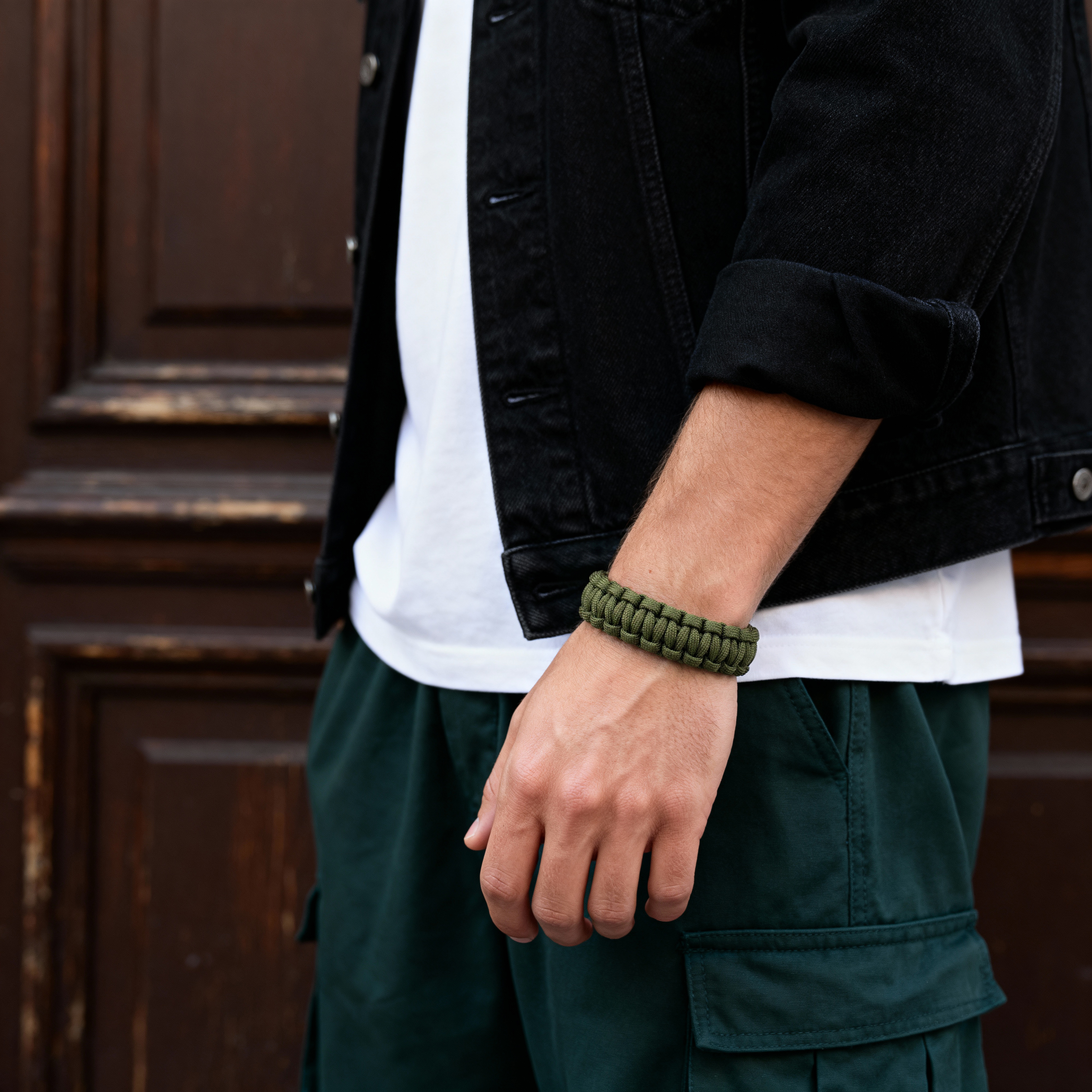 Войнишкозелена гривна от паракорд  - 2