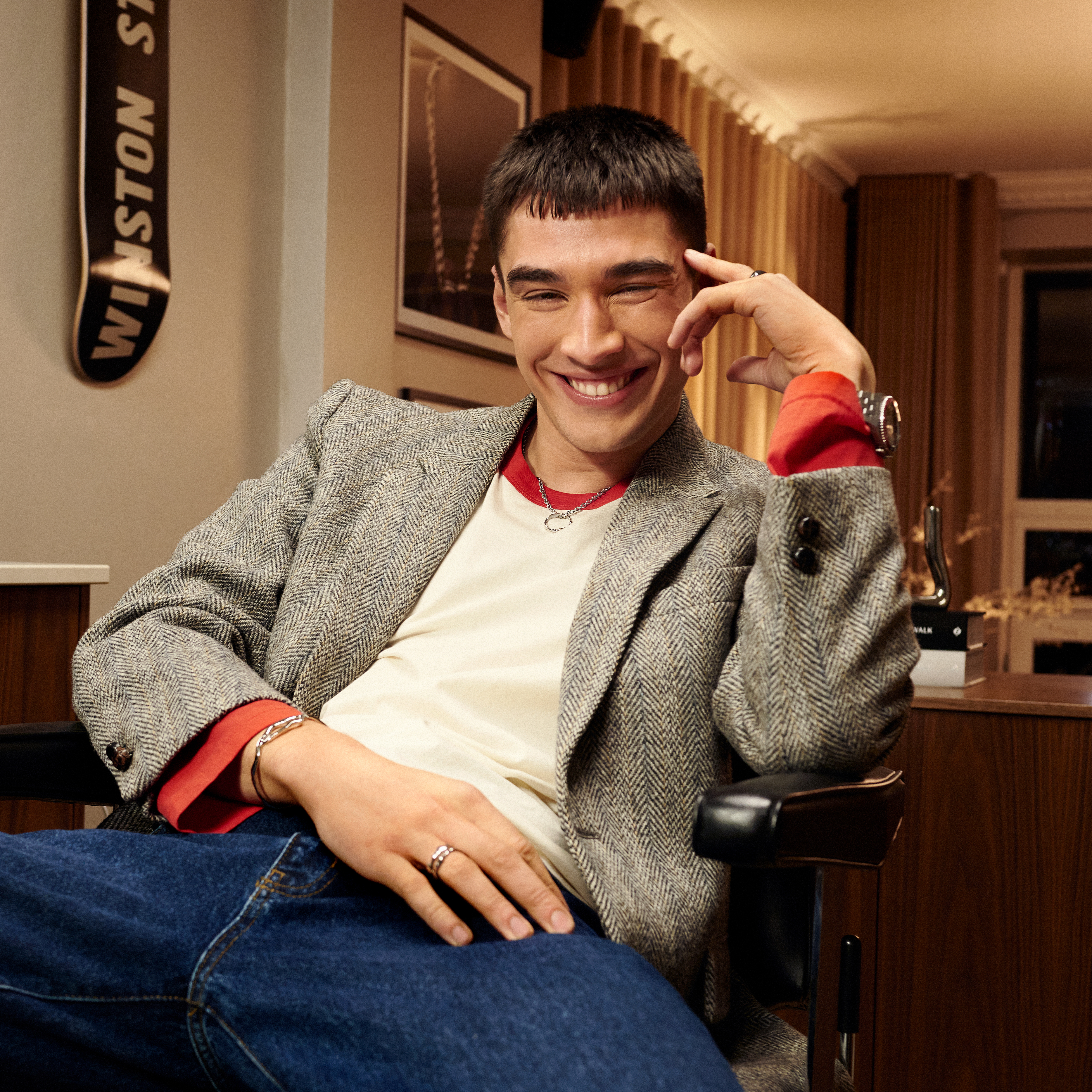 Magma | 12mm Silver‑Tone Stainless Steel Wavy Cuff Bracelet - 4