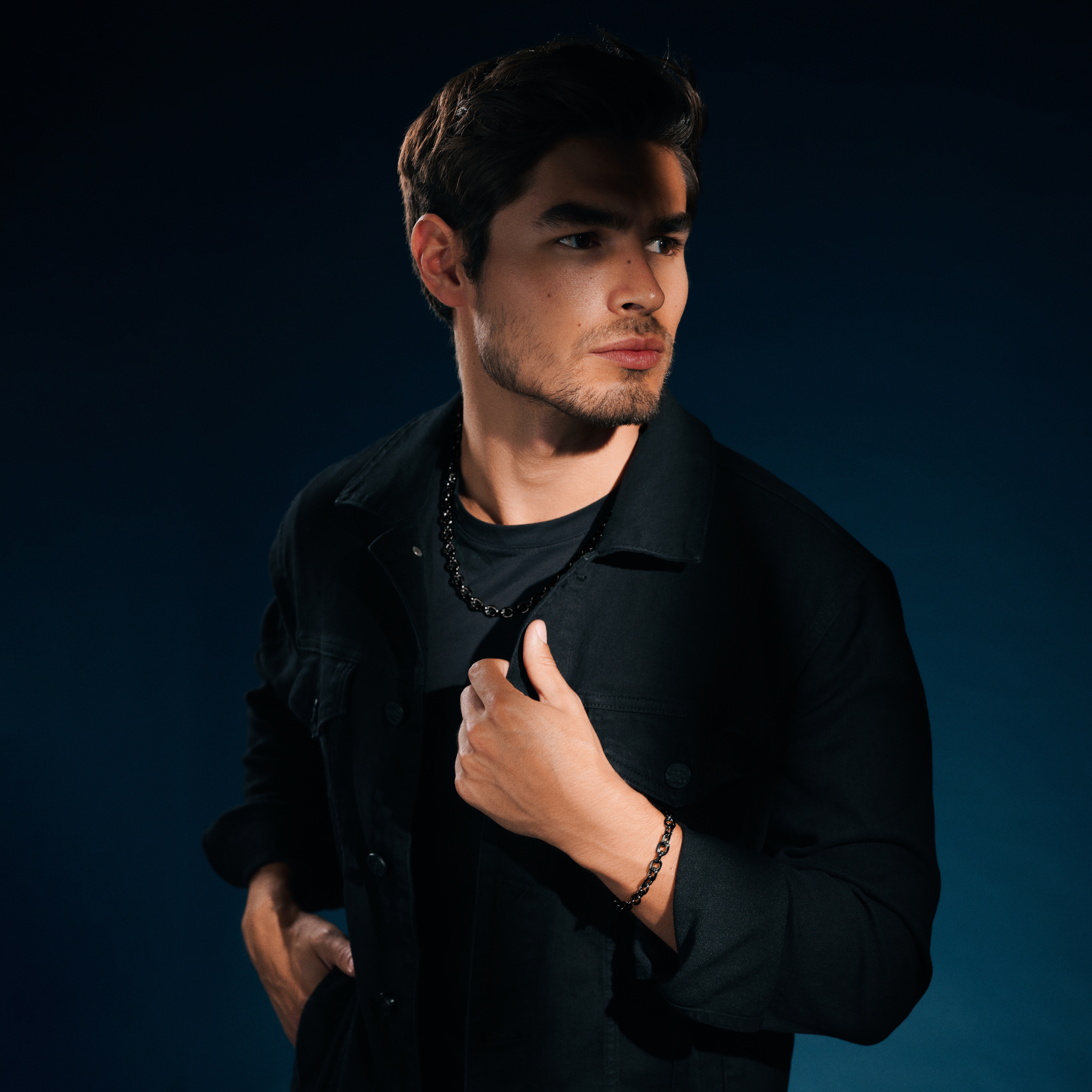 Essentials | 8 mm Metallsort Kabelmønstret Halskjede - 2