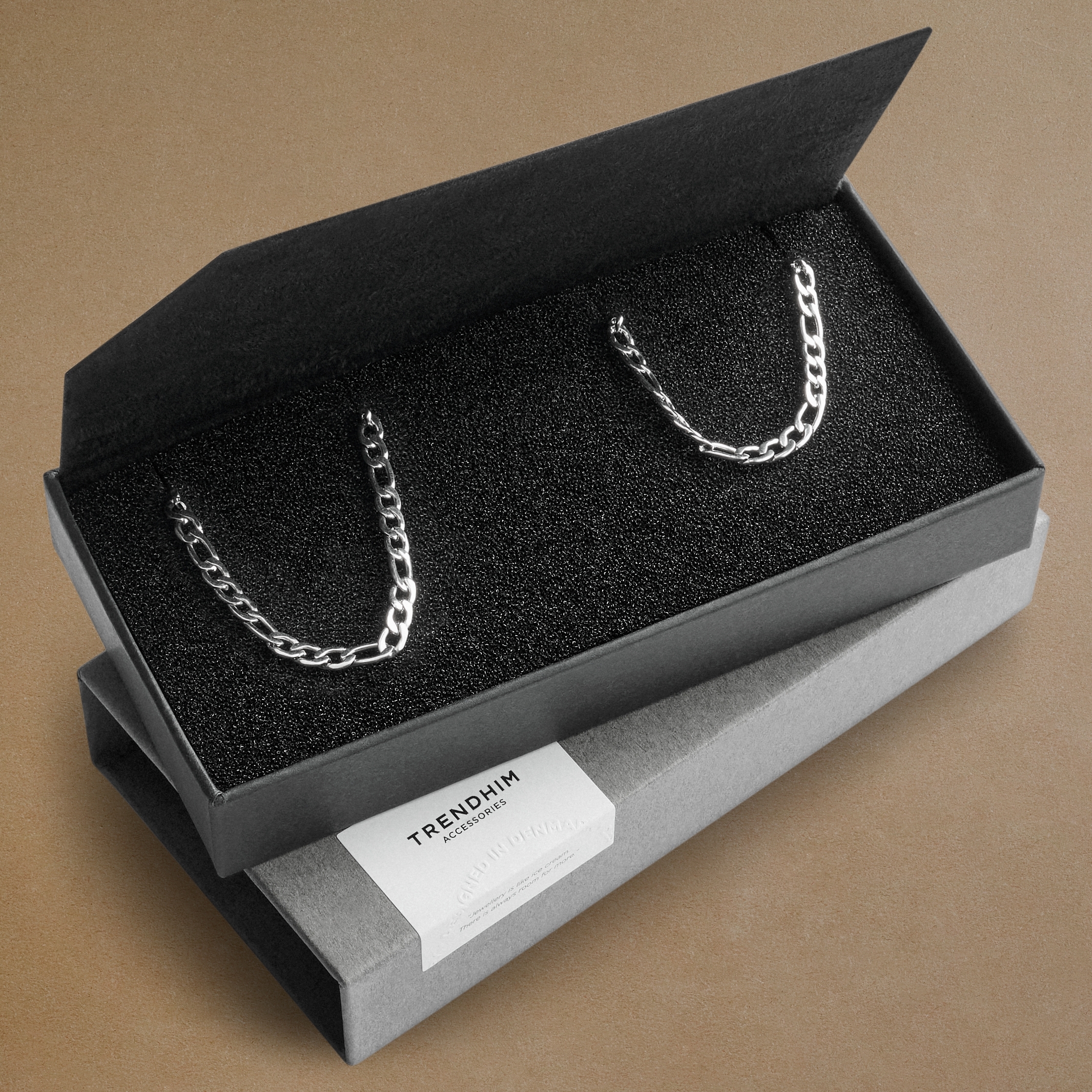 Small | 4 mm Silver-tone Figaro Chain Bracelet & Necklace Gift Box - 3