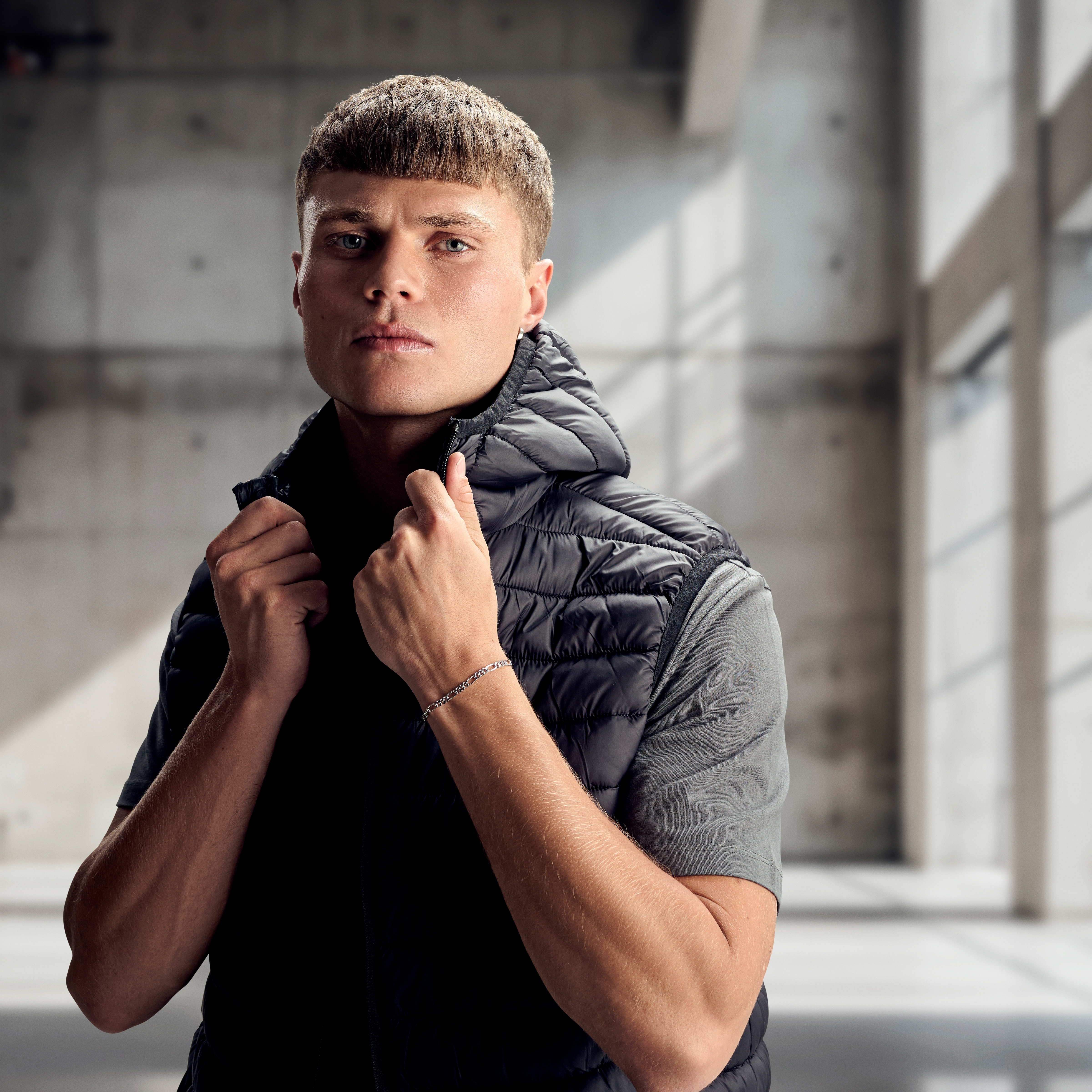 Argentia| 925s | 4 mm ródiovaný náramok z mincového striebra z figaro retiazky  - 6