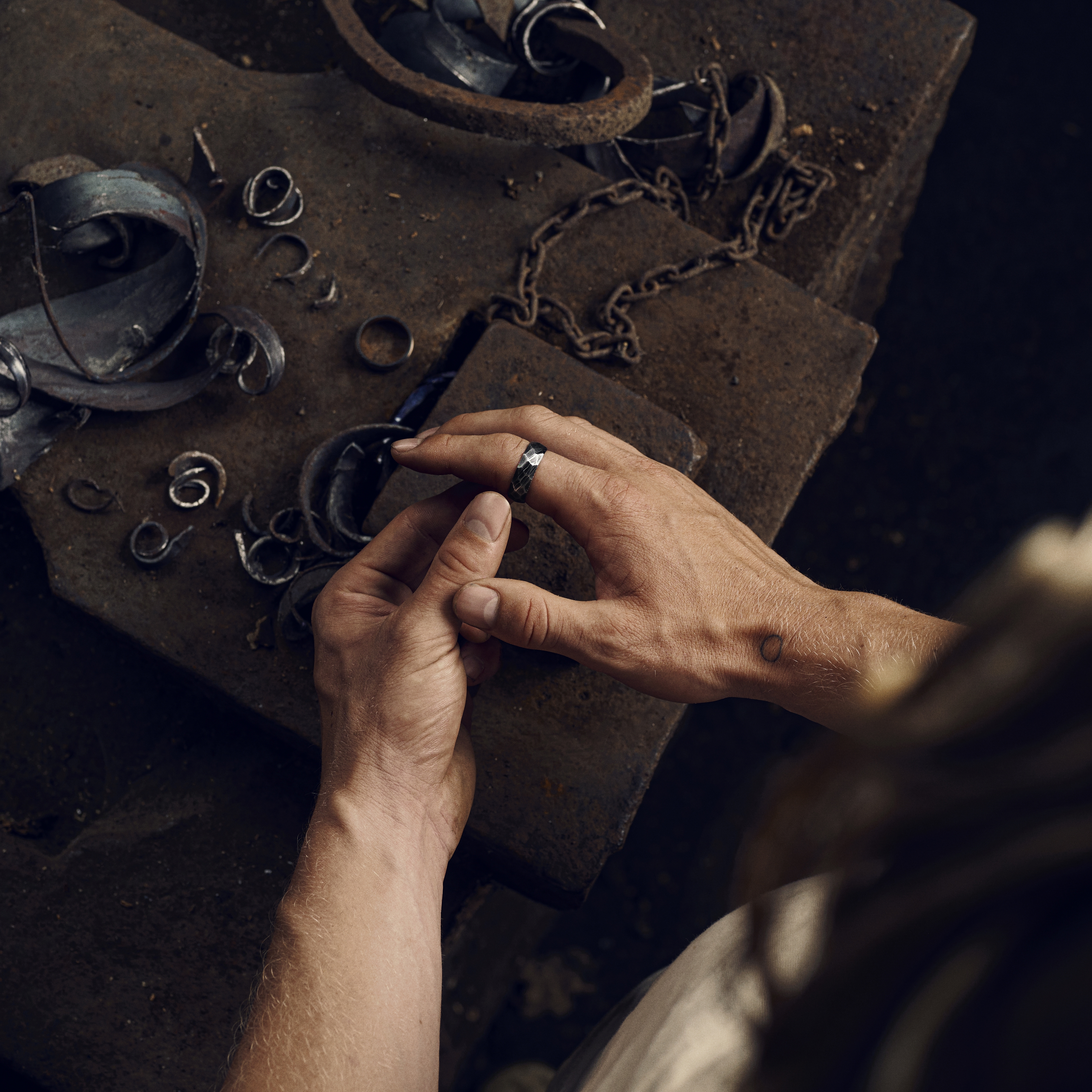 Fortis | 7 mm Inel gri metalizat din oțel de Damasc și titan albastru - 4