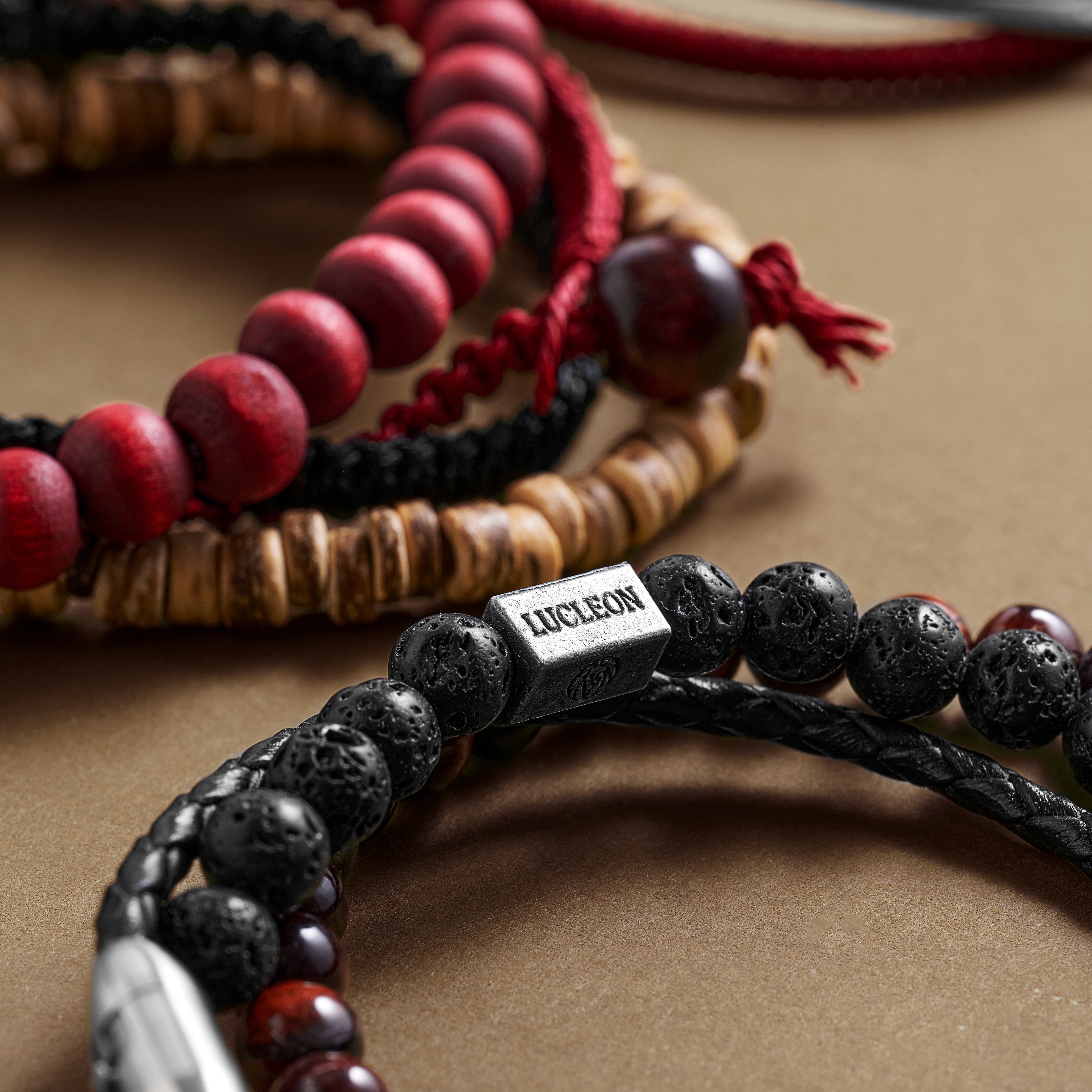 Exklusive Herrenarmband-Geschenkbox | Rotes Tigerauge, Lavagestein, Leder und Holz - 4