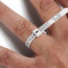 Cinta métrica para obtener la talla de anillo blanca - Tallas de anillo de Estados Unidos