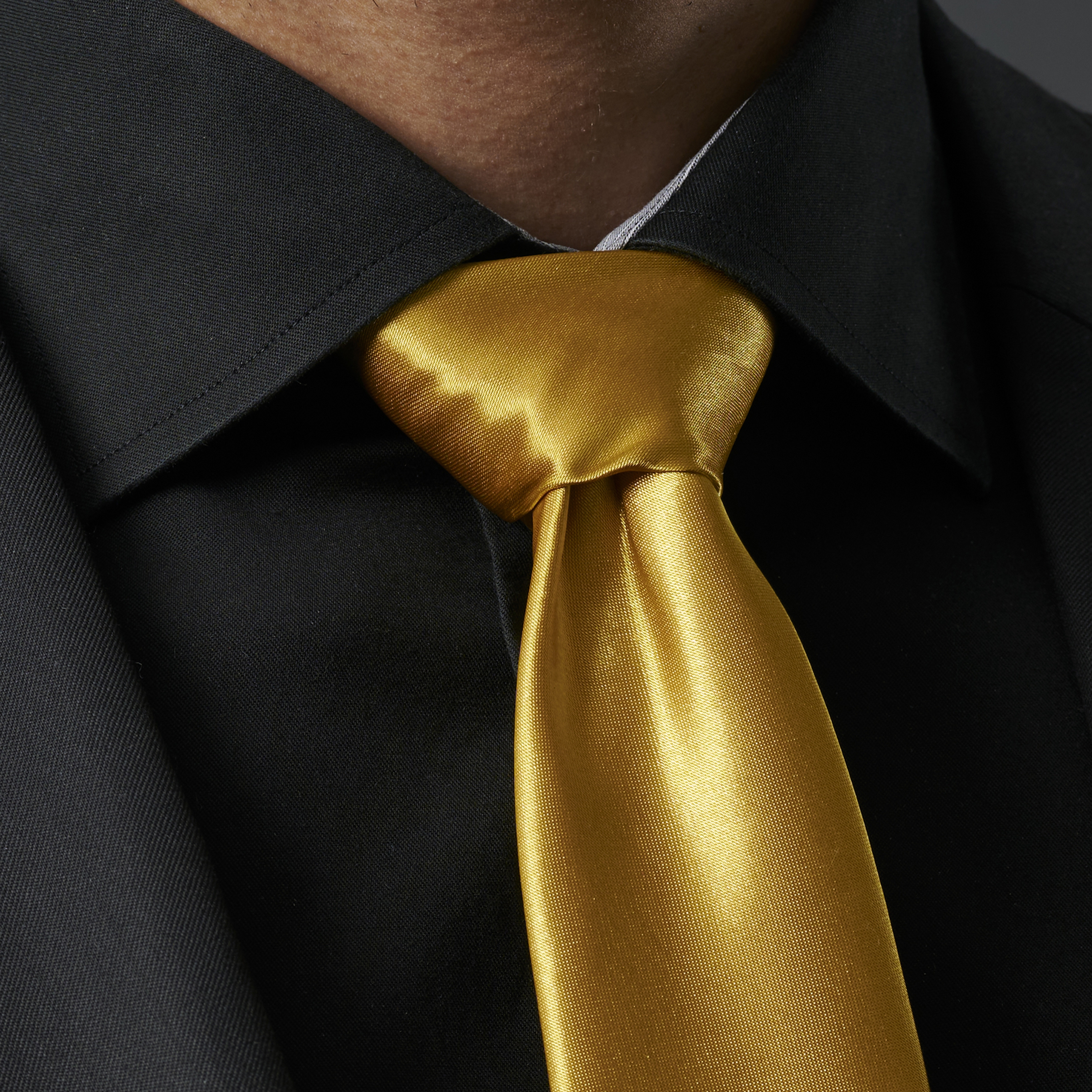 Corbata básica dorado 8 cm ¡En |