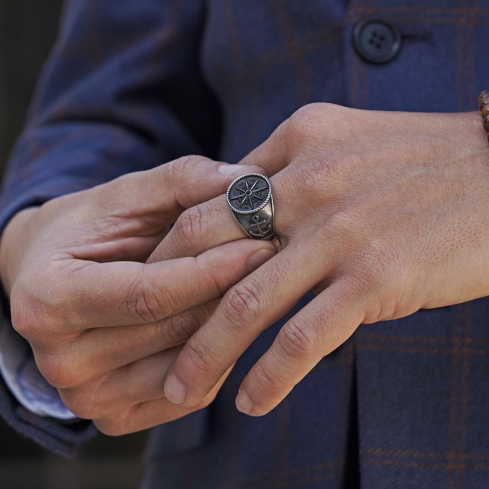 Leon Silver-Tone Gravel Ring | In stock! | Lucleon