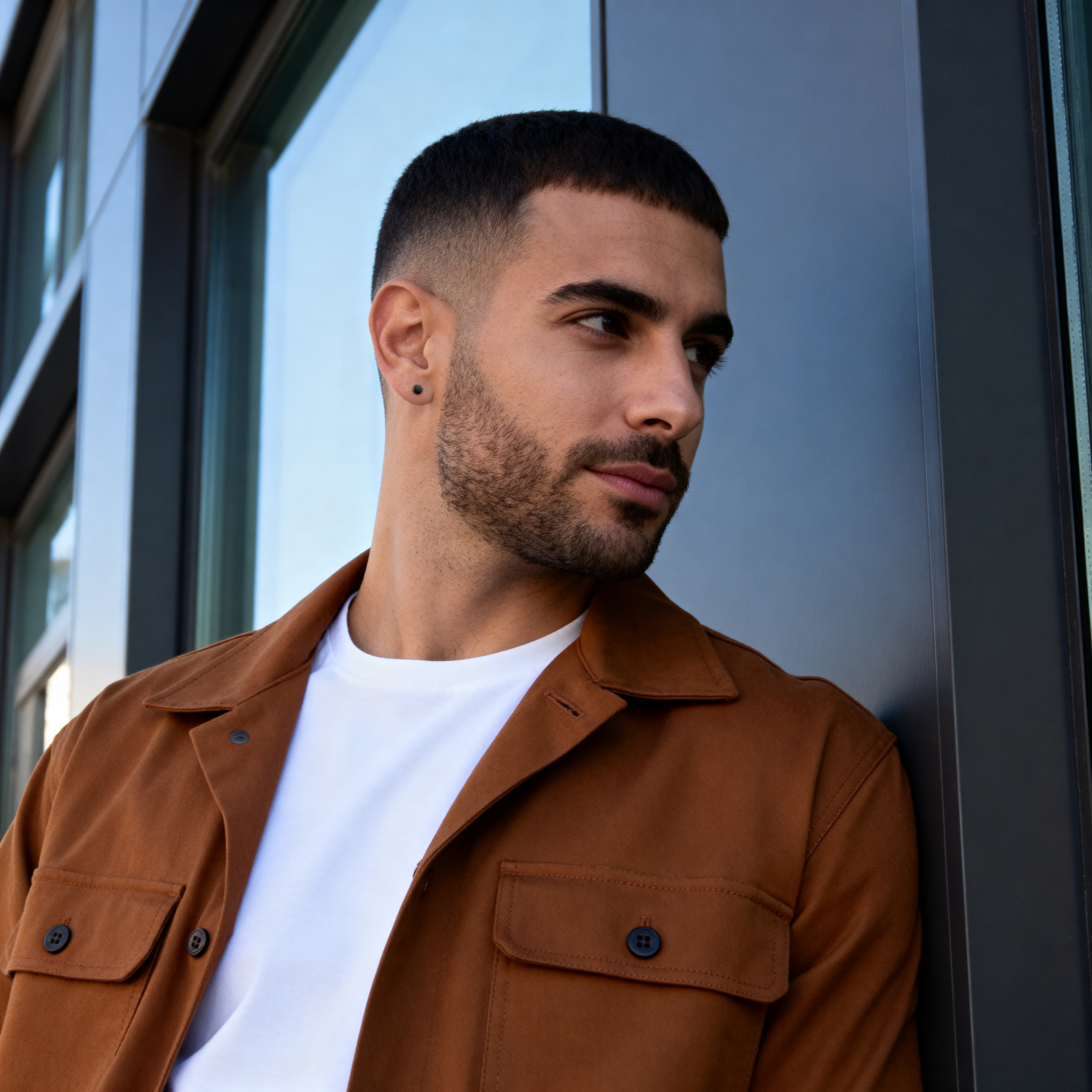 Fekete hamis bedugós fülbevaló - 4 mm - 5