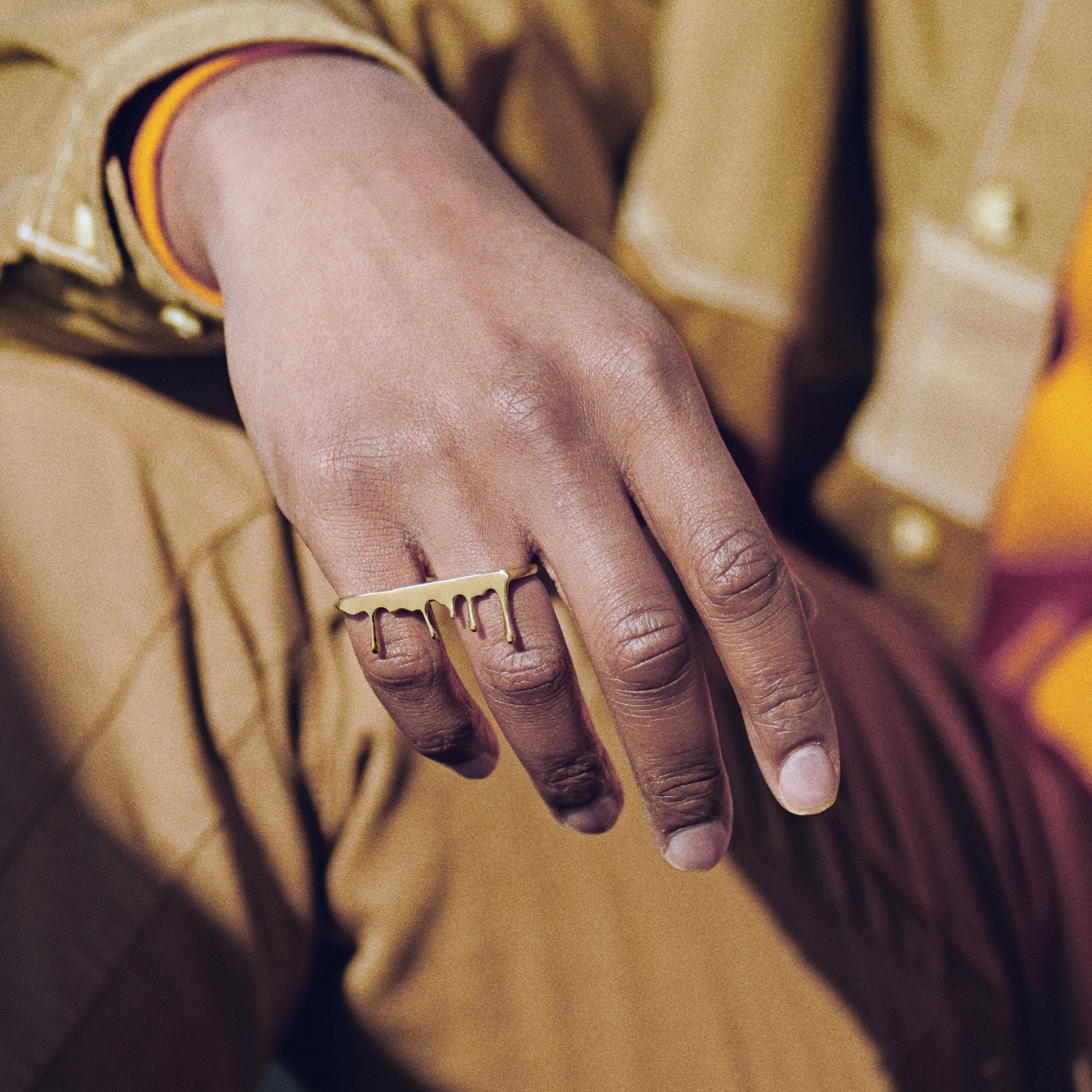 Fahrenheit | Goudkleurige Dubbele Ring van Smeltend Staal - 2