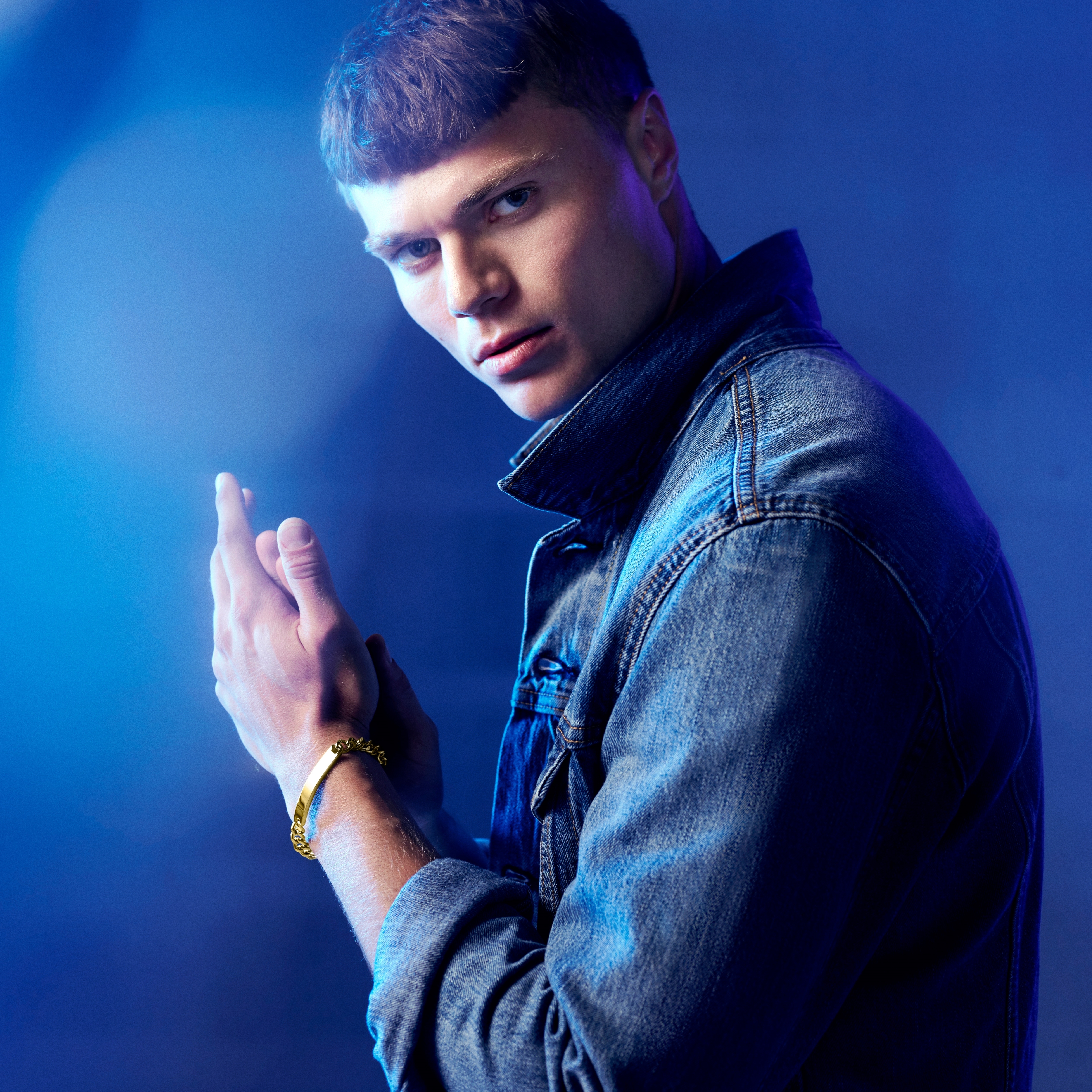 Nomen | Bracelet en acier doré avec plaque d'identification - 7 mm - 3