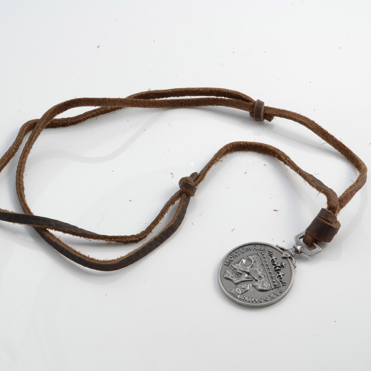 A Dead King's Peace Necklace - 3